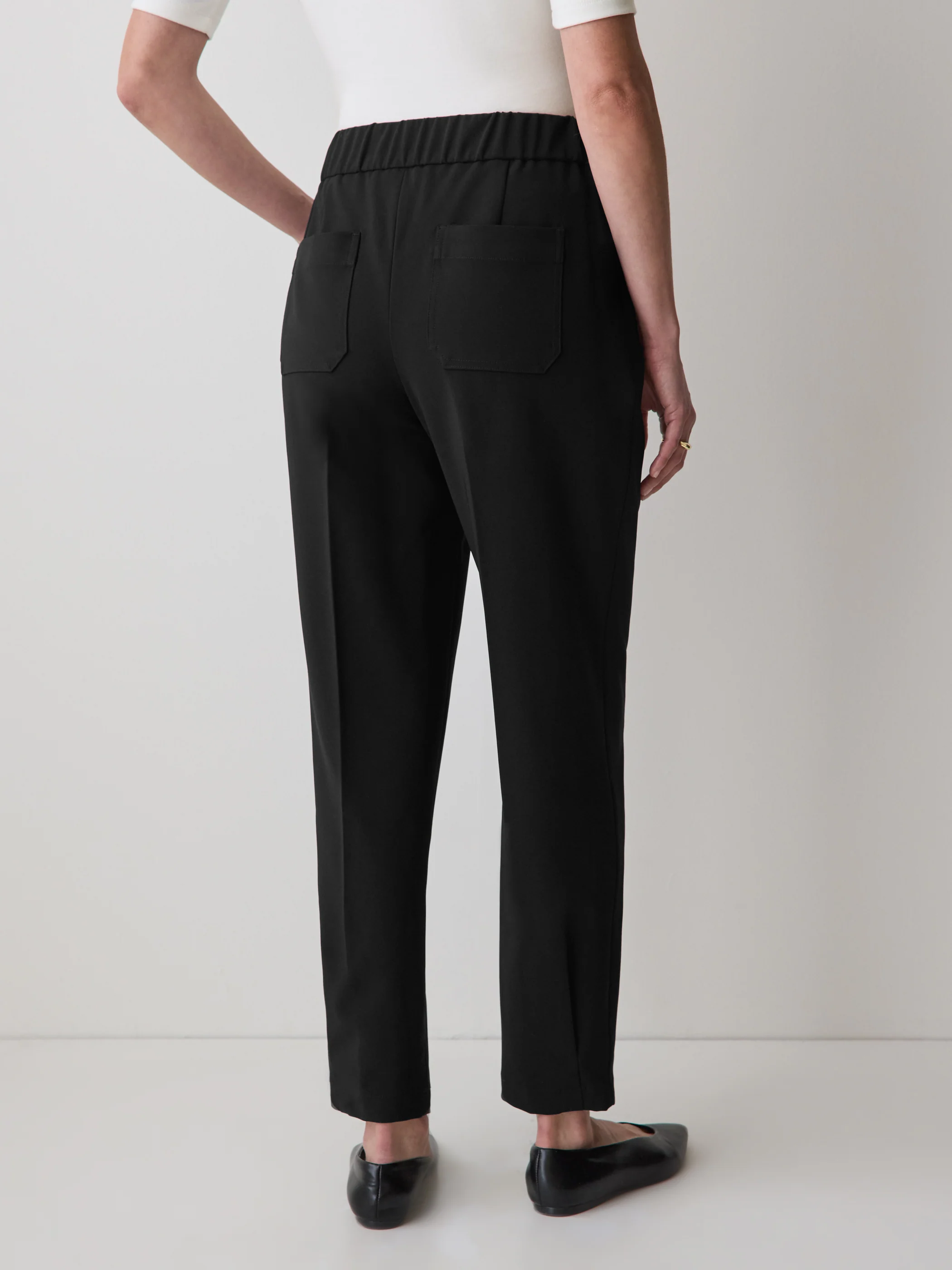 Black Mid-Rise Tapered-Leg Flowy Jogger Pant - Image 3