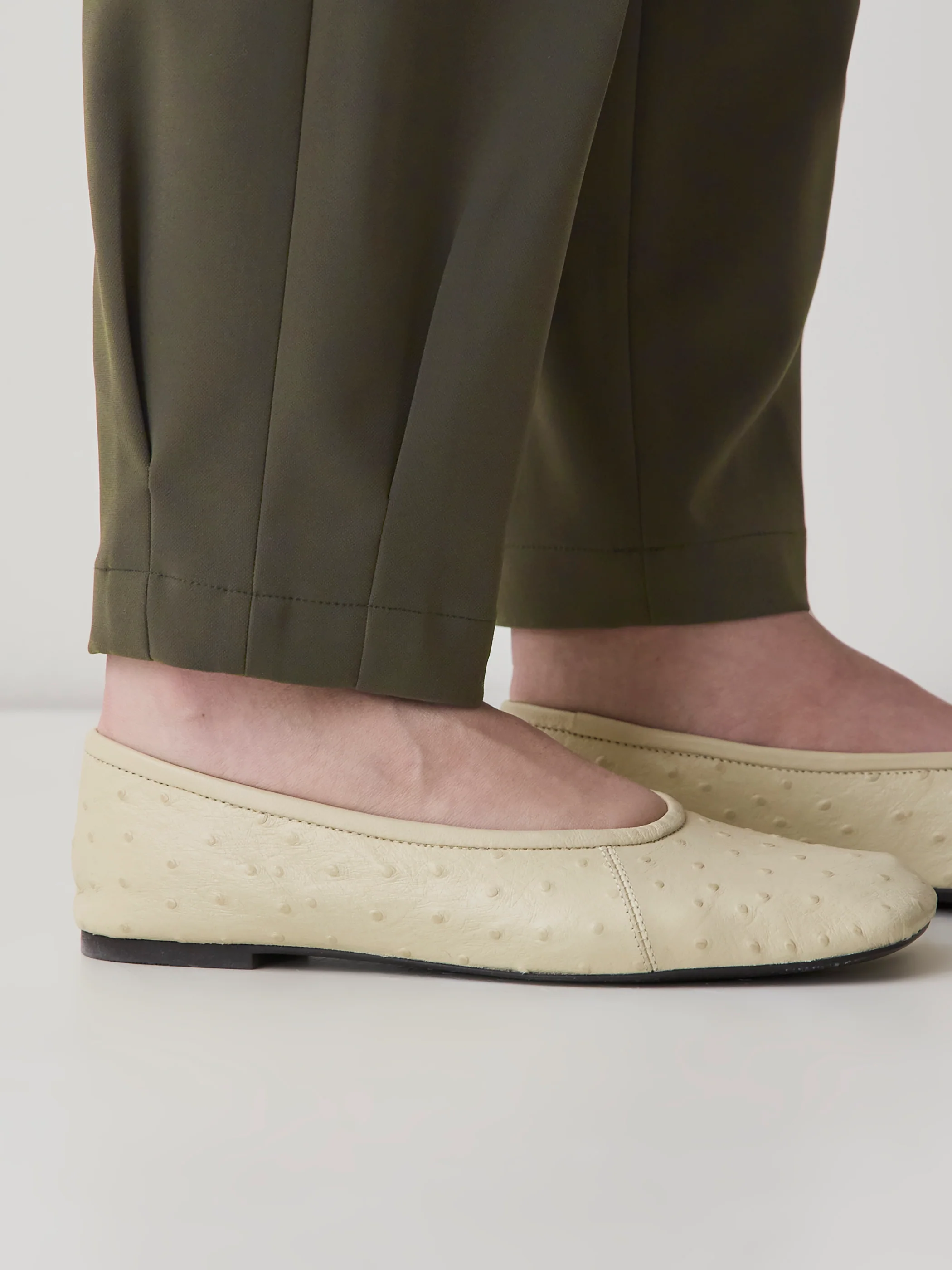 Mid-Rise Tapered-Leg Flowy Jogger Pant - Image 16