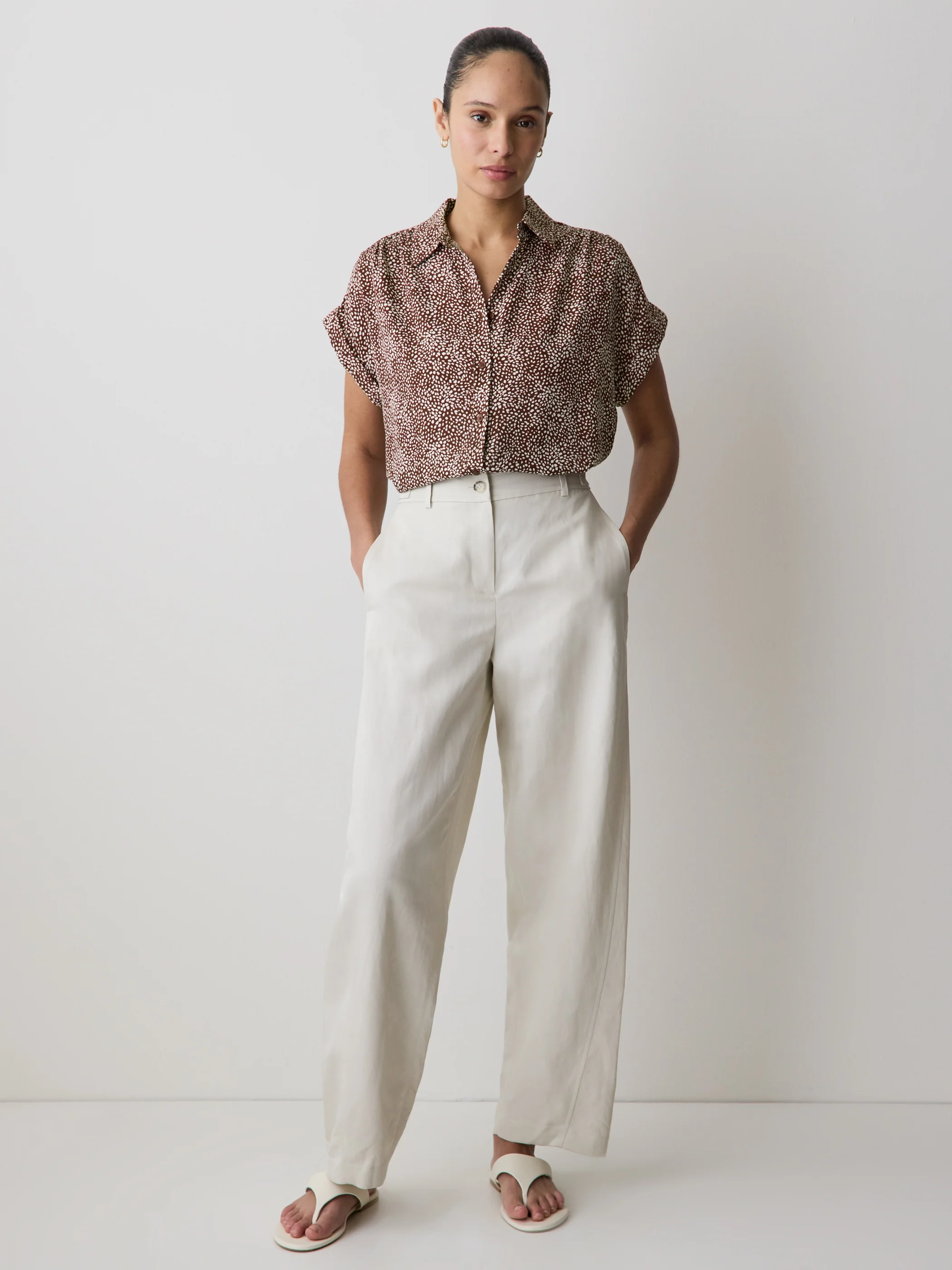 Short-Sleeve Buttoned-Down Blouse - Image 32