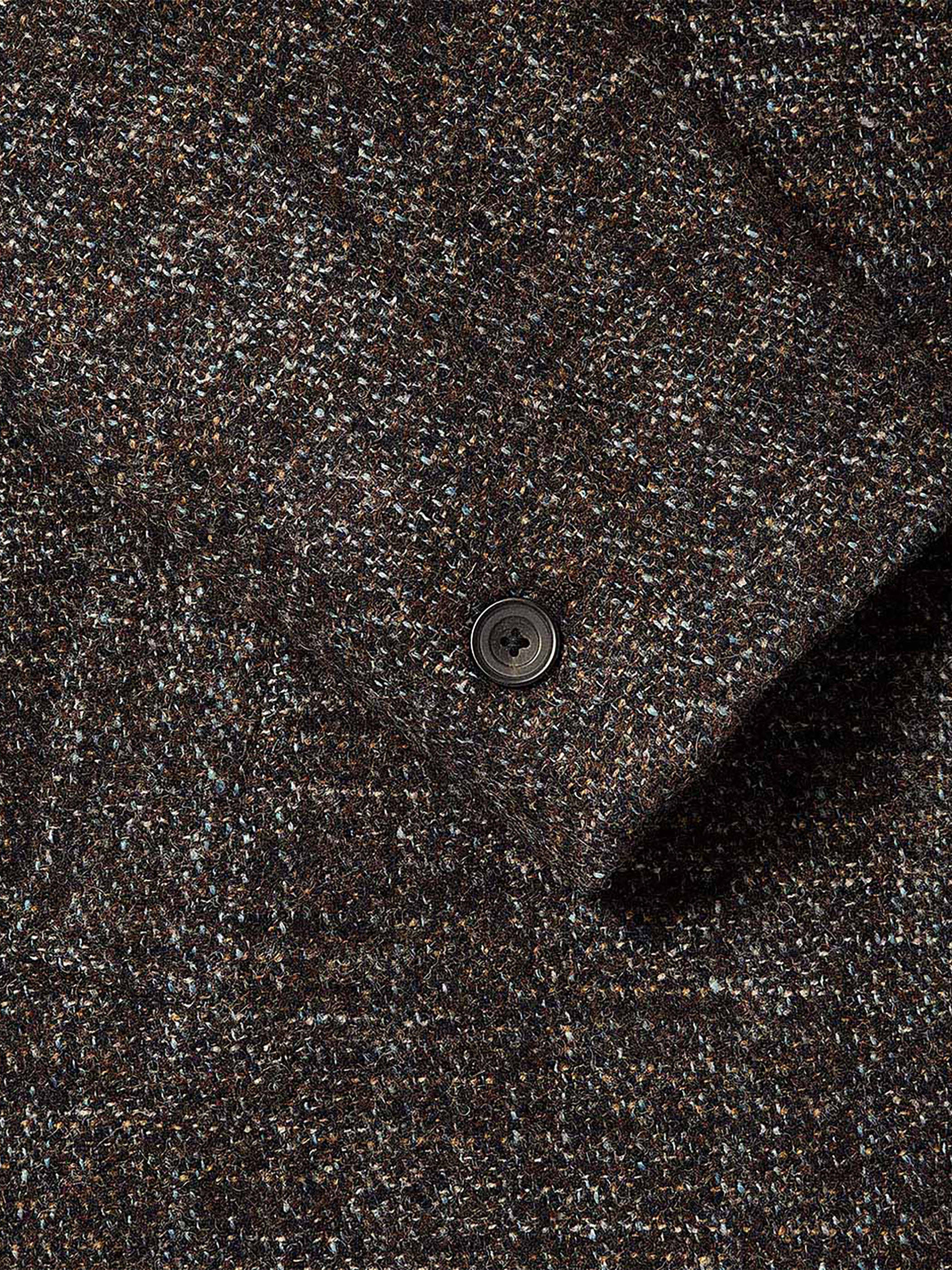 Classic Double-Breasted Bouclé Coat - Image 5
