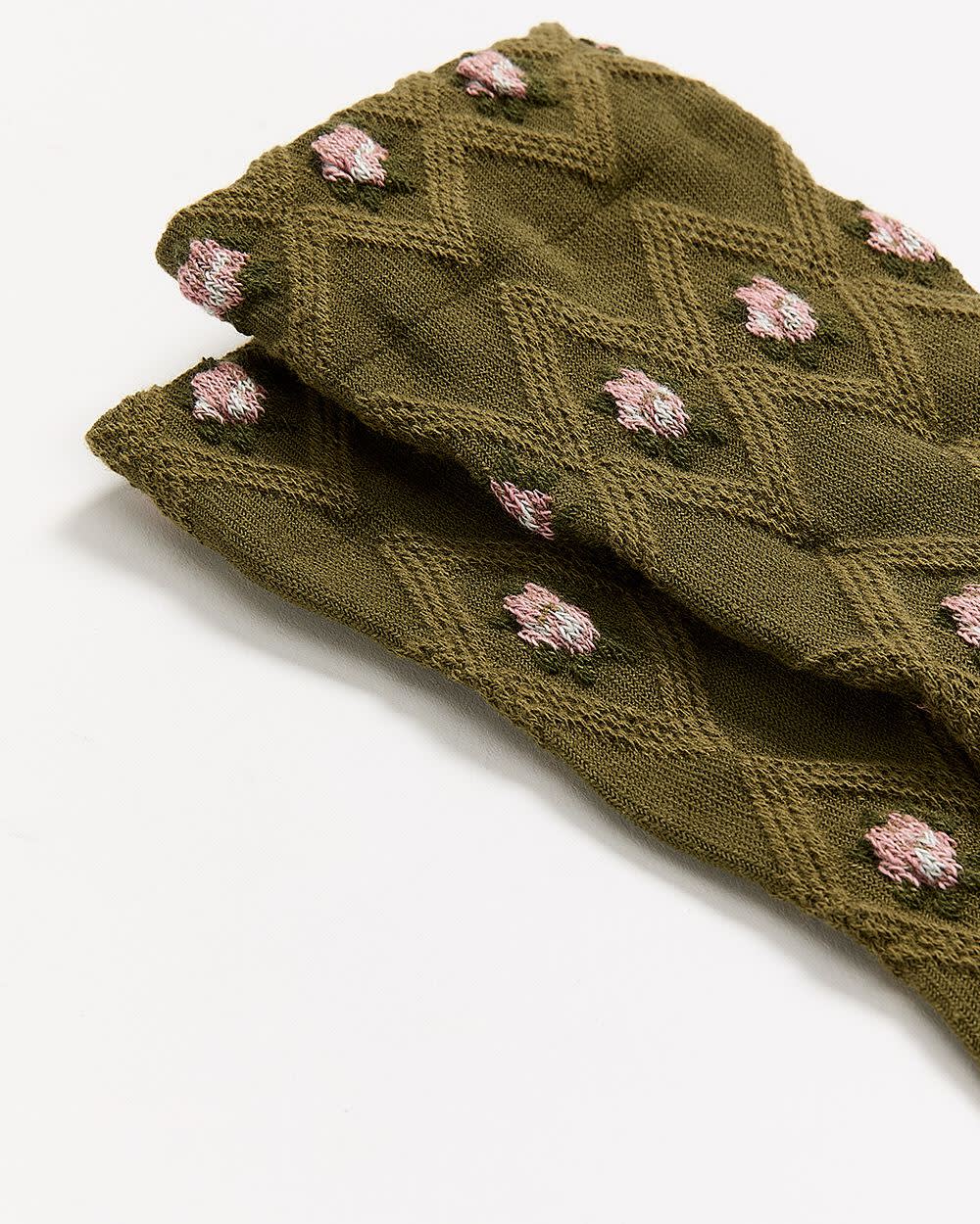 Crew Socks with Floral Pattern - Image 4
