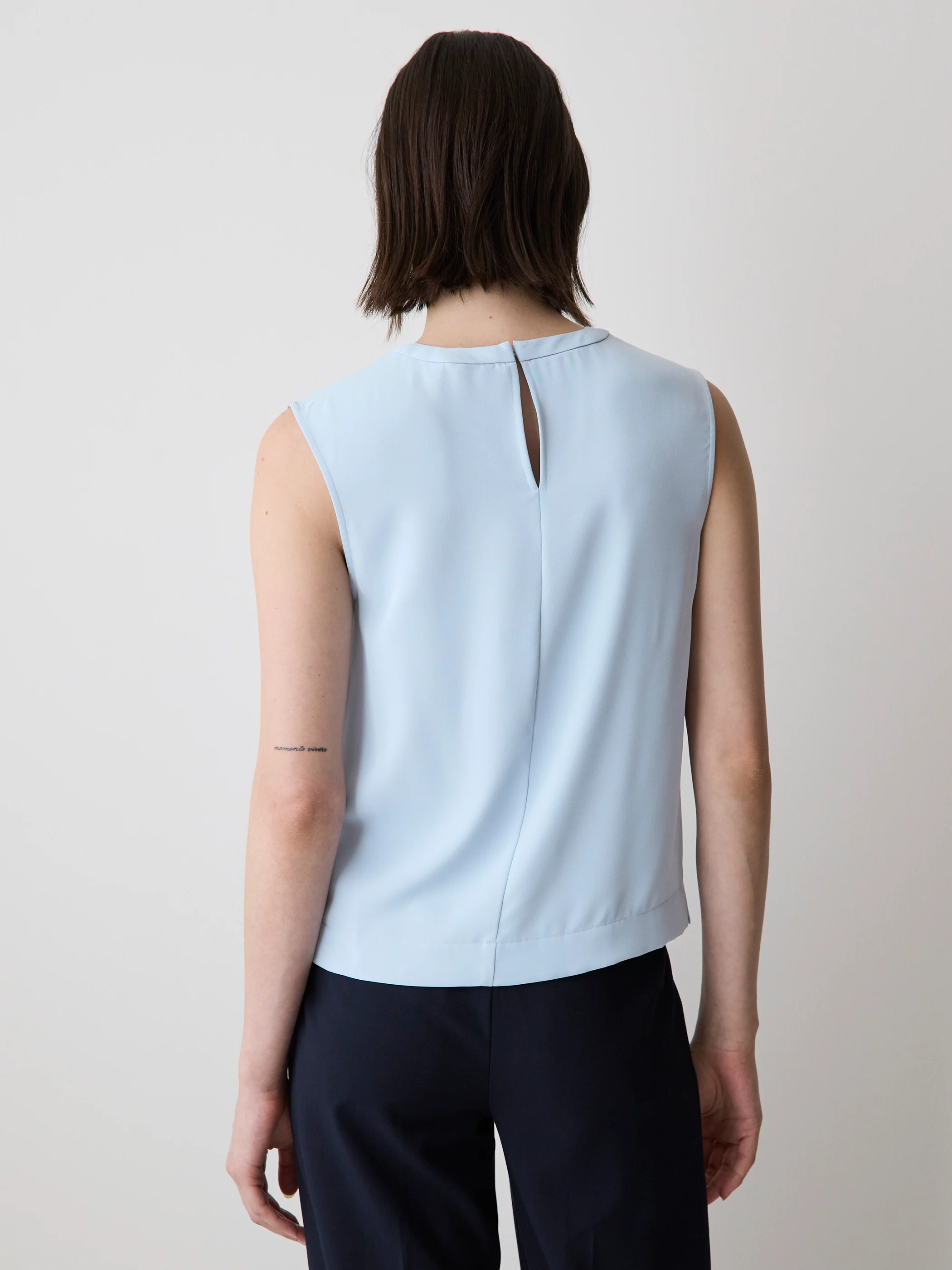 Crew-Neck Luxe Crepe Cami - Image 3
