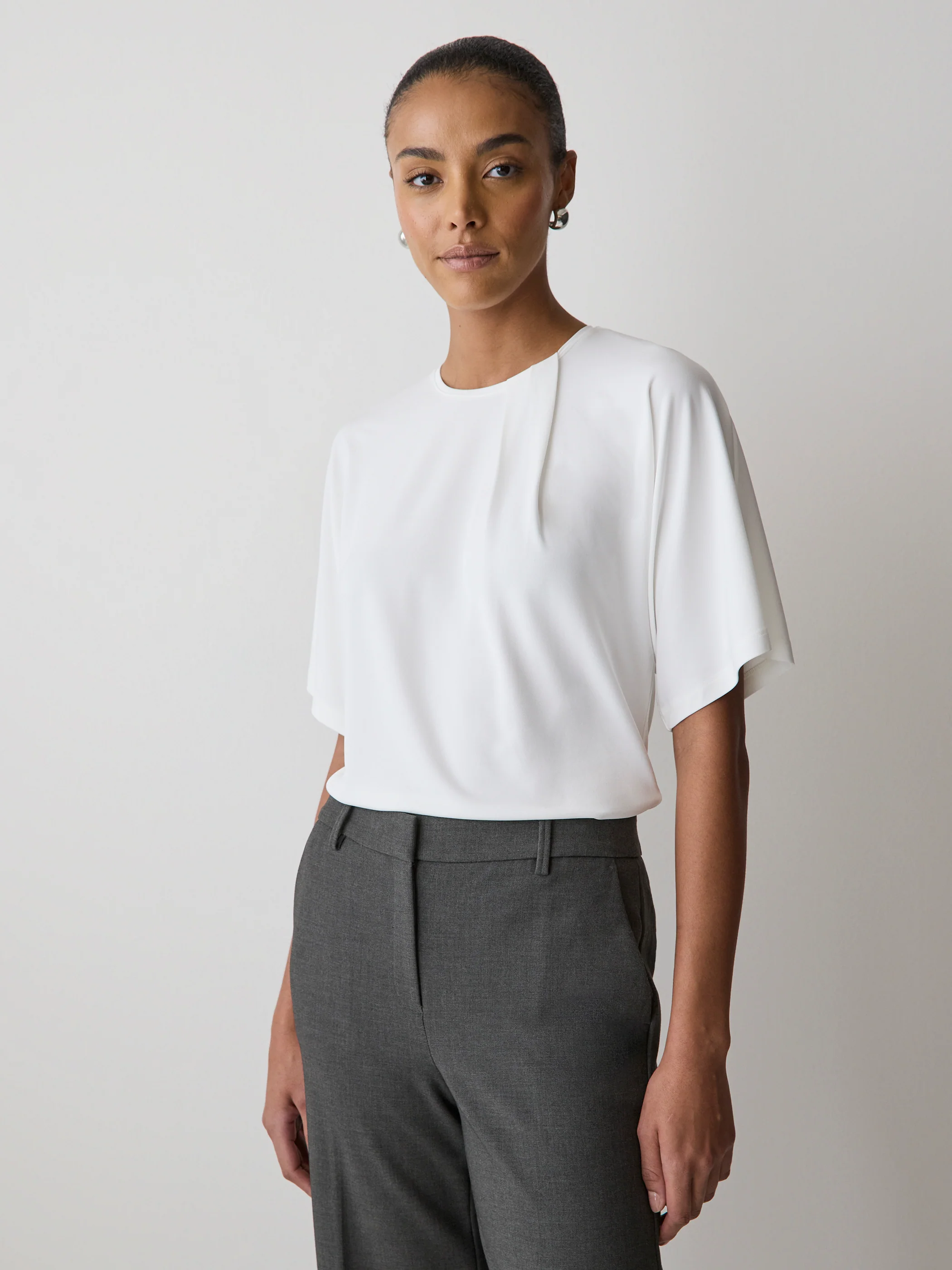 Short-Sleeve Crew-Neck Top with Pleated Detail - Image 5