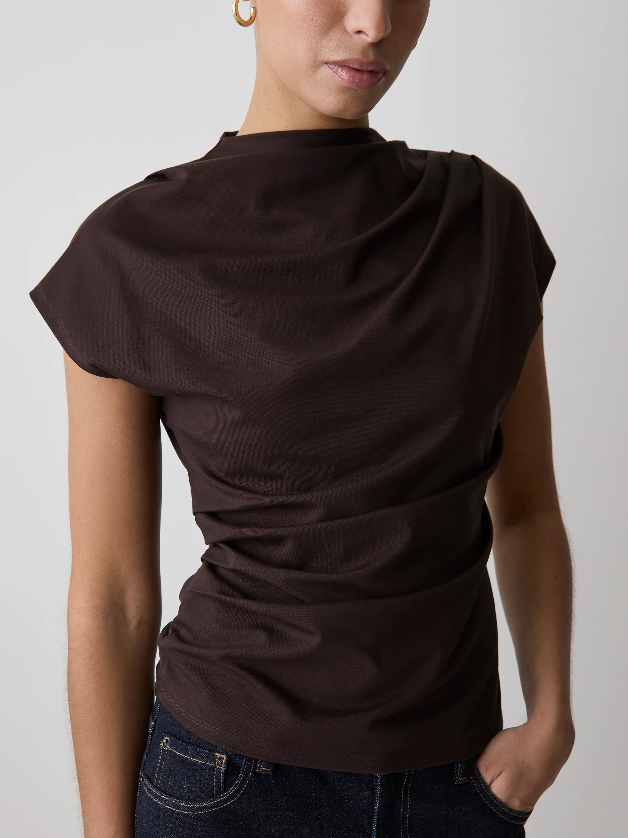 Extended-Sleeve Crew-Neck Draped Top - Image 10