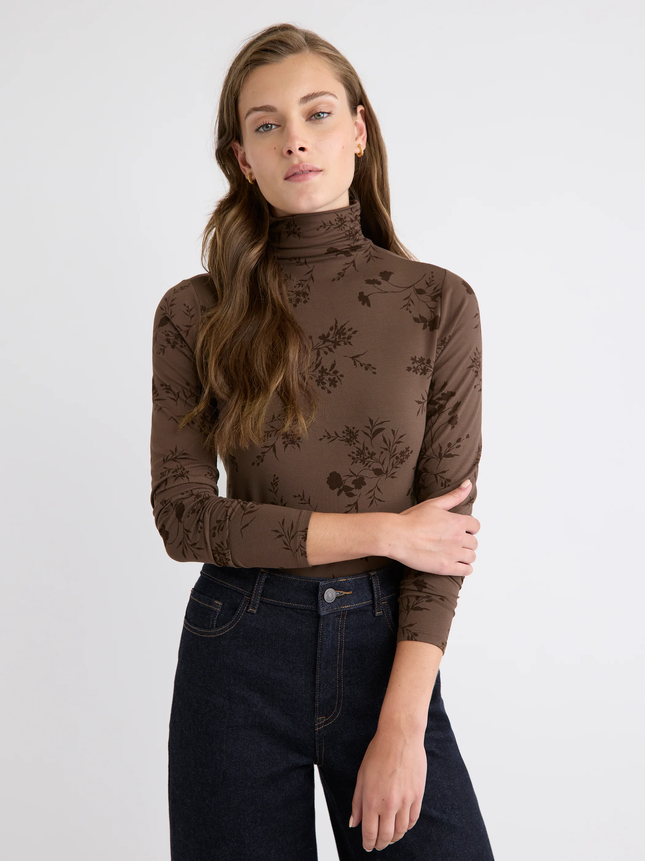 Fitted Long-Sleeve Mock-Neck Tee - Image 13