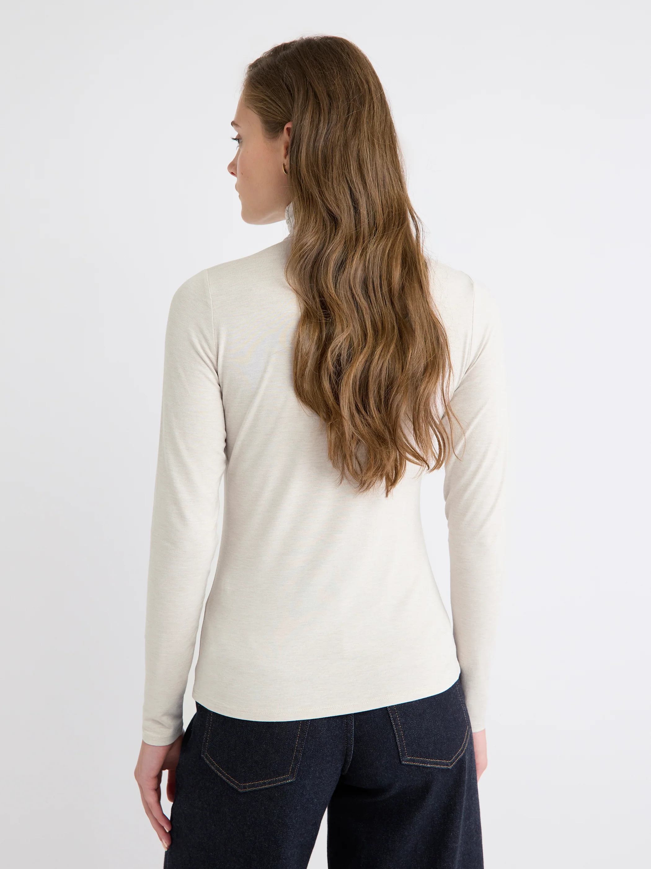 Fitted Long-Sleeve Mock-Neck Tee - Image 21