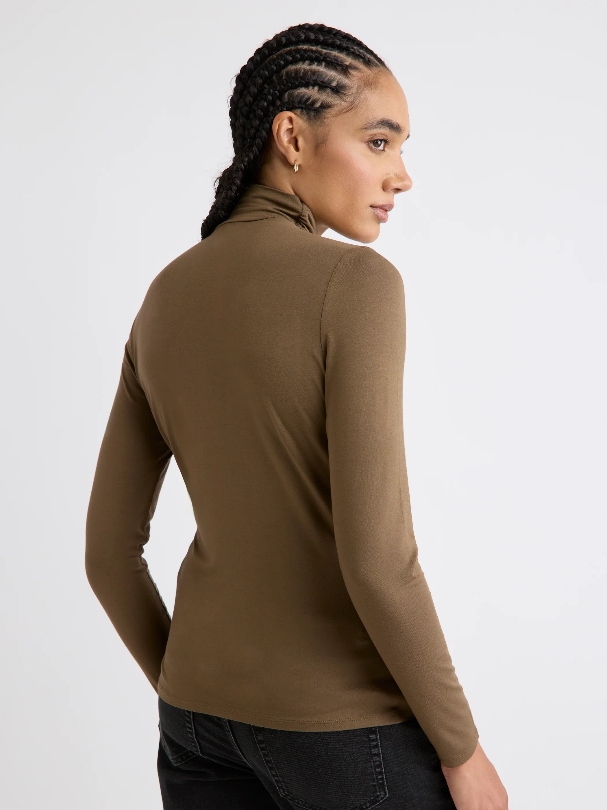 Fitted Long-Sleeve Mock-Neck Tee - Image 27