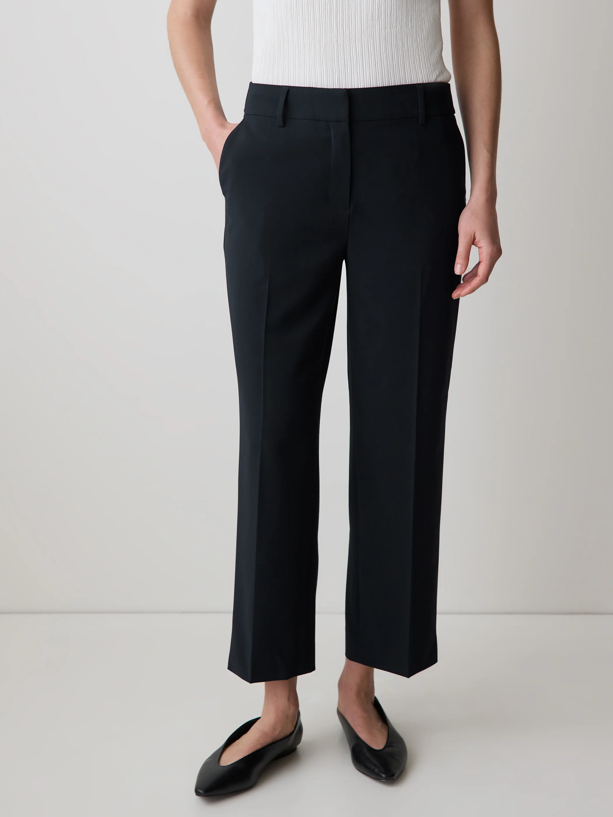 Mid-Rise Straight-Leg Cropped Pant - Image 15