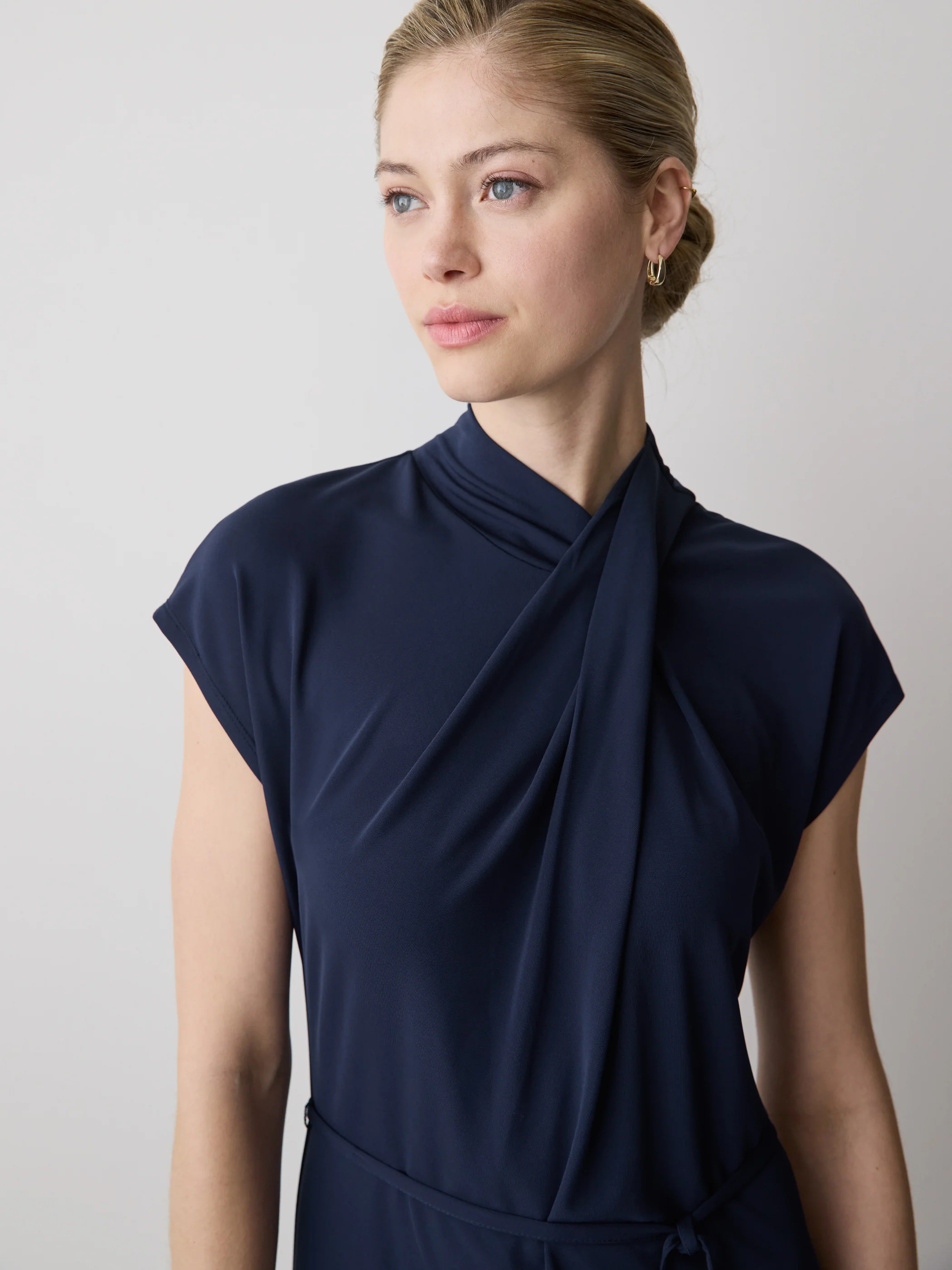 Extended-Sleeve High-Neck Fitted Dress - Image 4