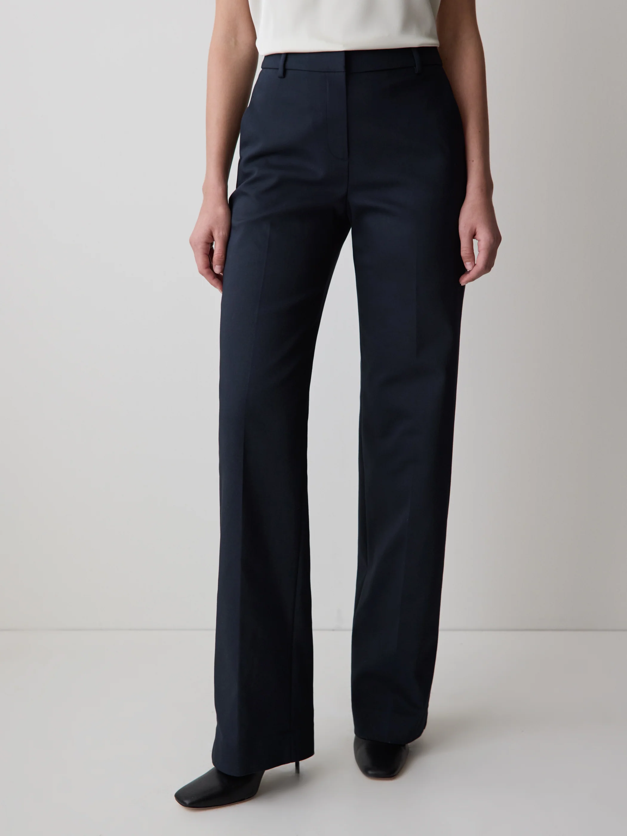 Limitless High-Rise Wide-Leg Signature Fit Pant - Image 7