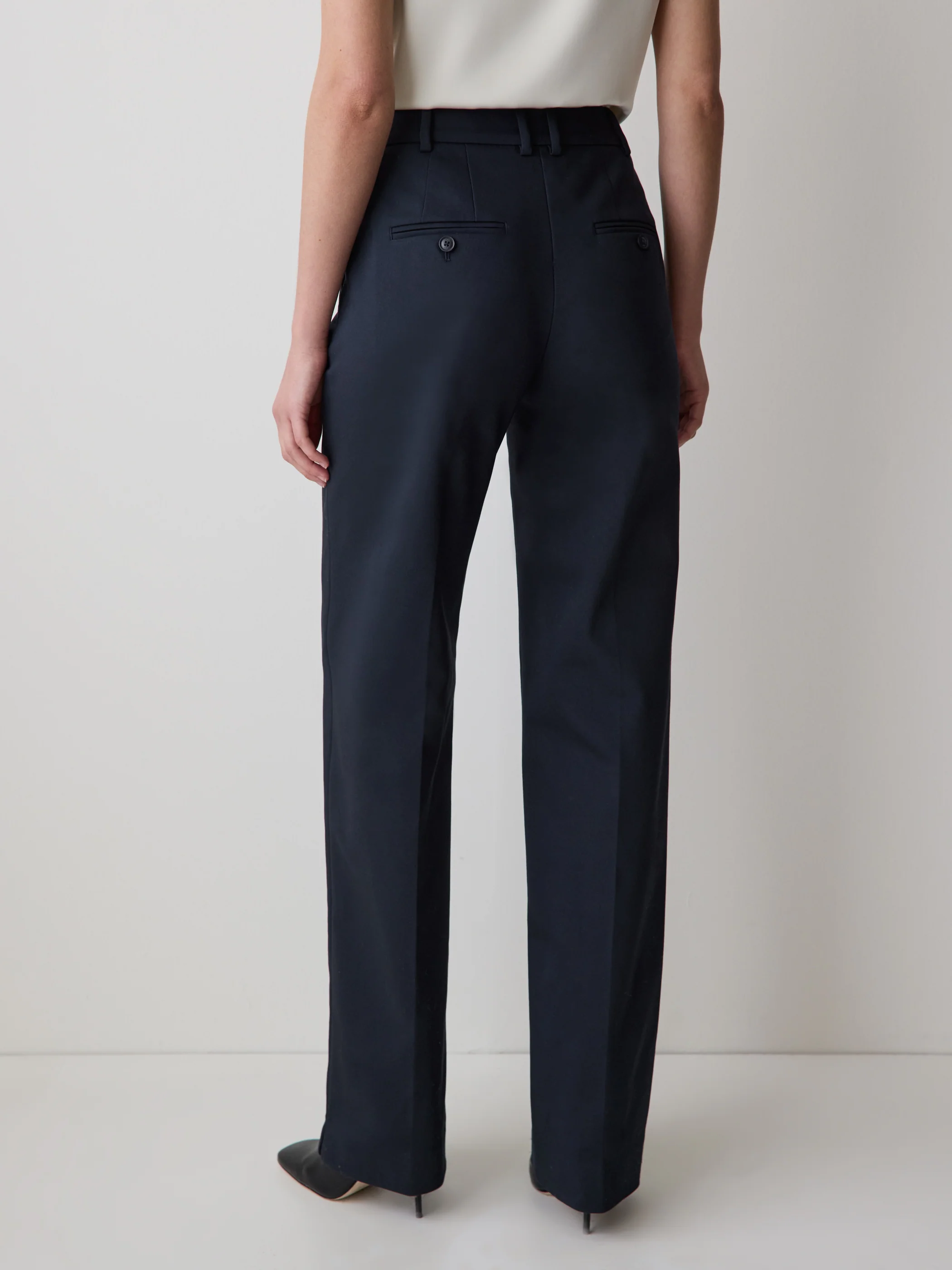 Limitless High-Rise Wide-Leg Signature Fit Pant - Image 9