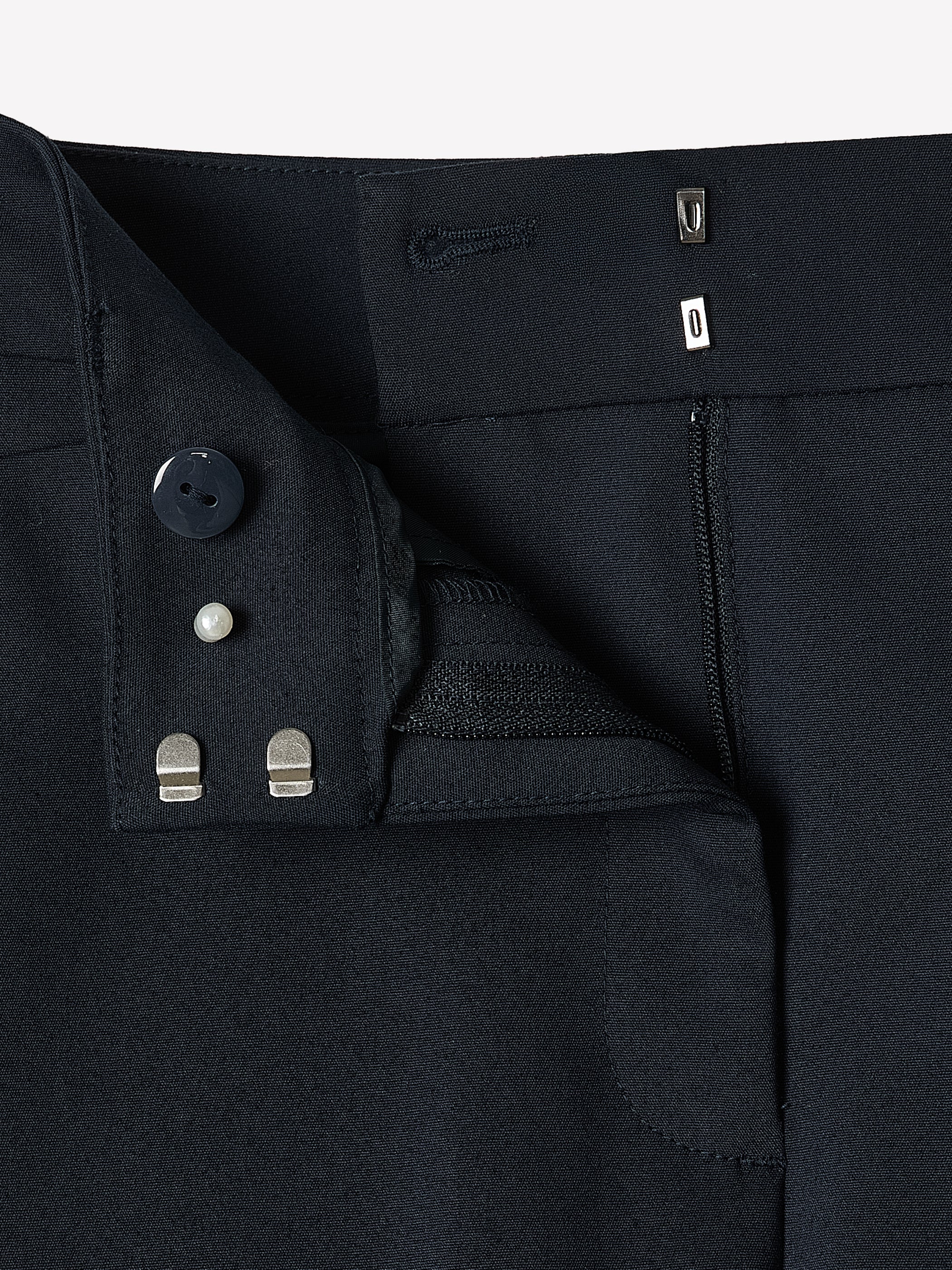 Limitless Mid-Rise Slim-Leg Signature Fit Ankle Pant - Image 11