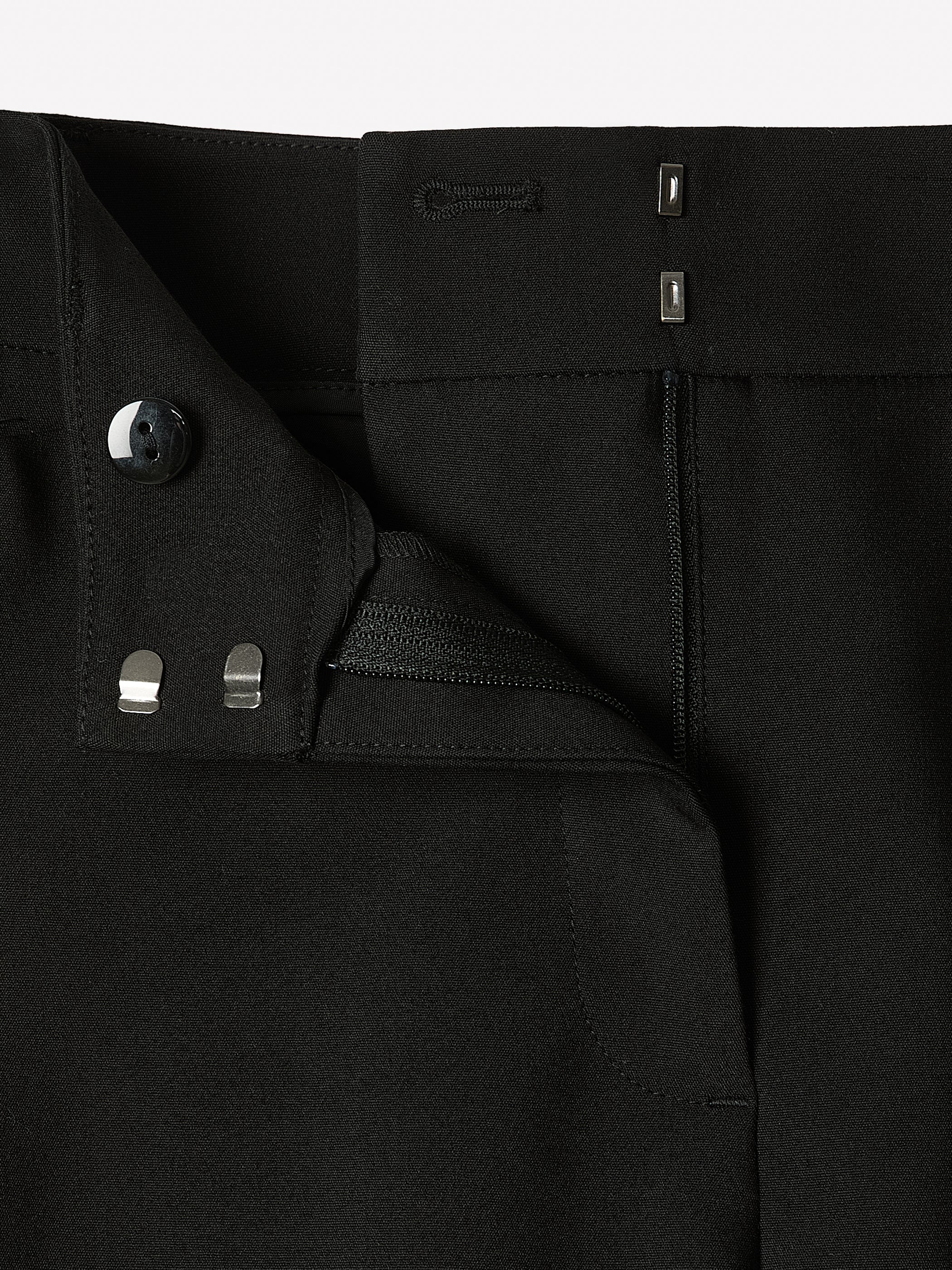 Limitless Mid-Rise Slim-Leg Signature Fit Ankle Pant - Image 4