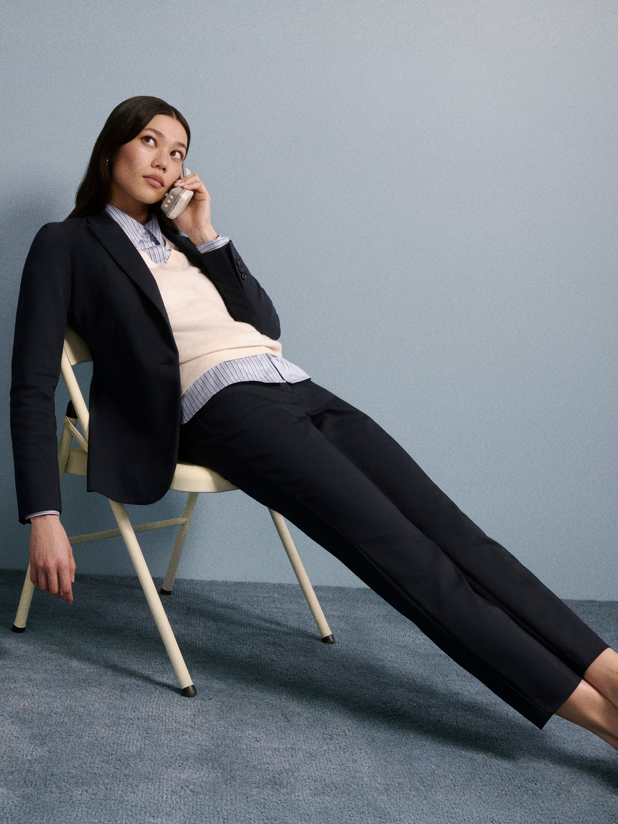 Limitless Mid-Rise Slim-Leg Signature Fit Ankle Pant - Image 7