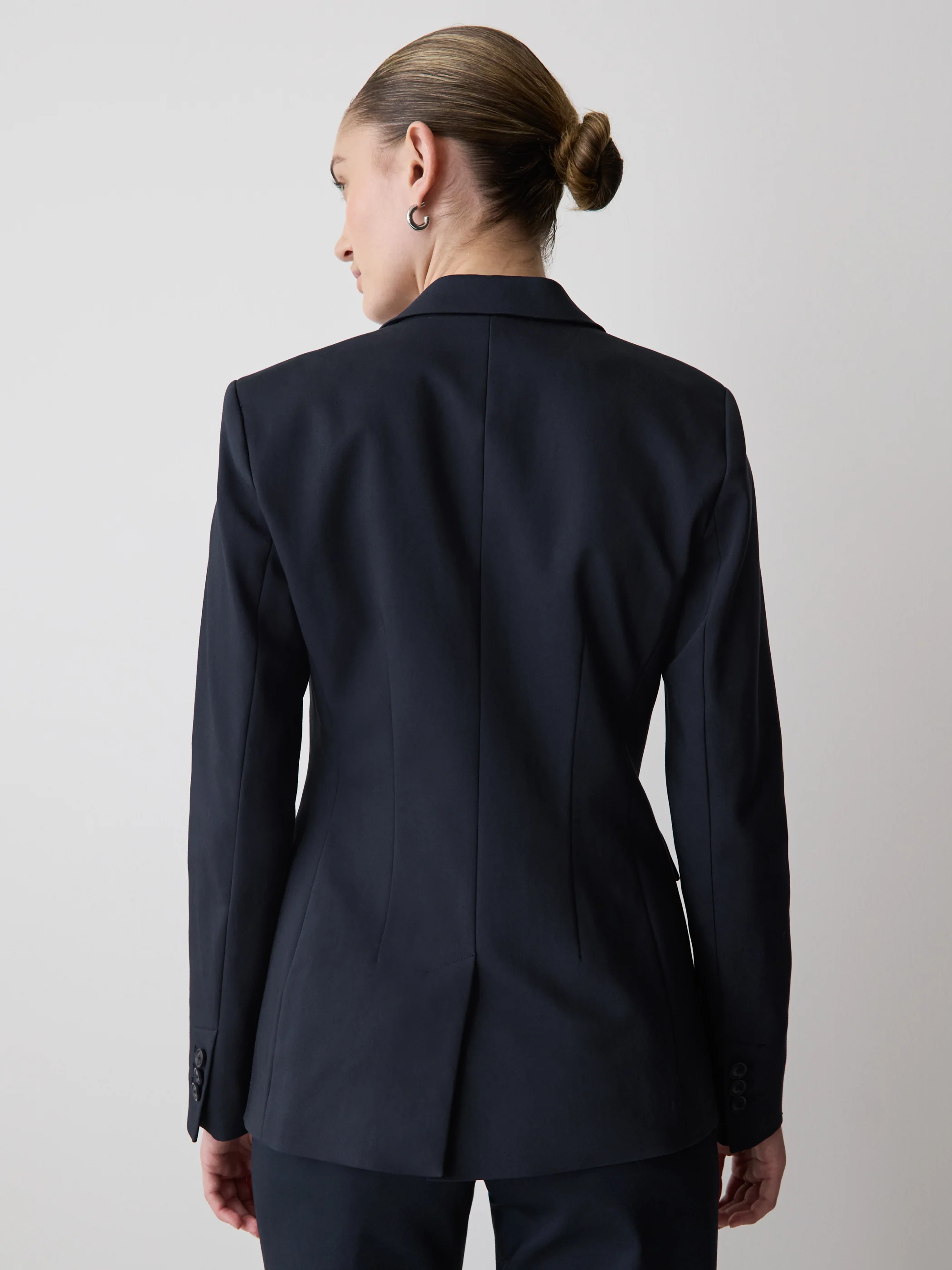 Limitless One-Button Fitted Blazer - Image 10