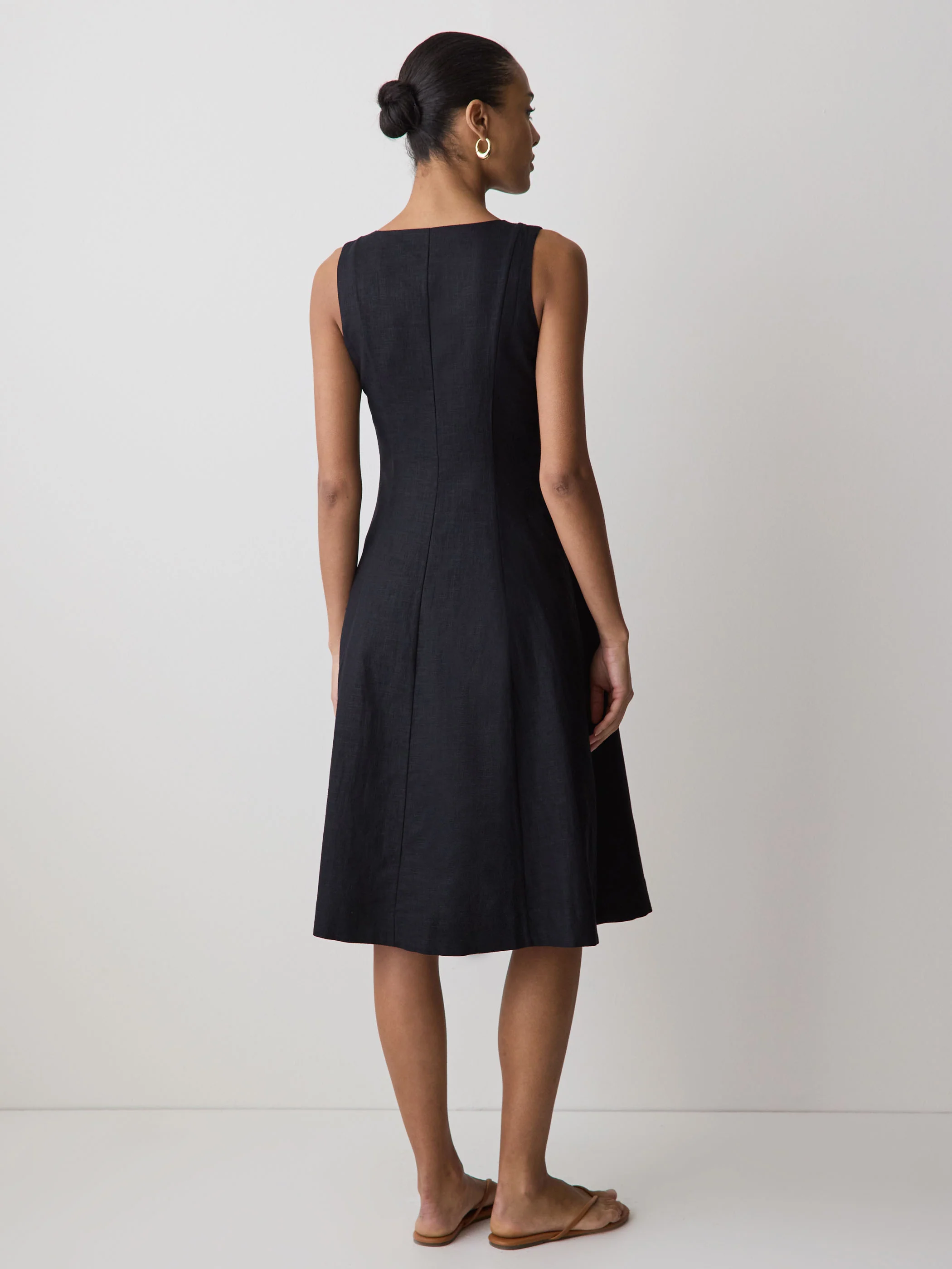 Sleeveless Crew-Neck Linen-Blend Midi Dress - Image 3