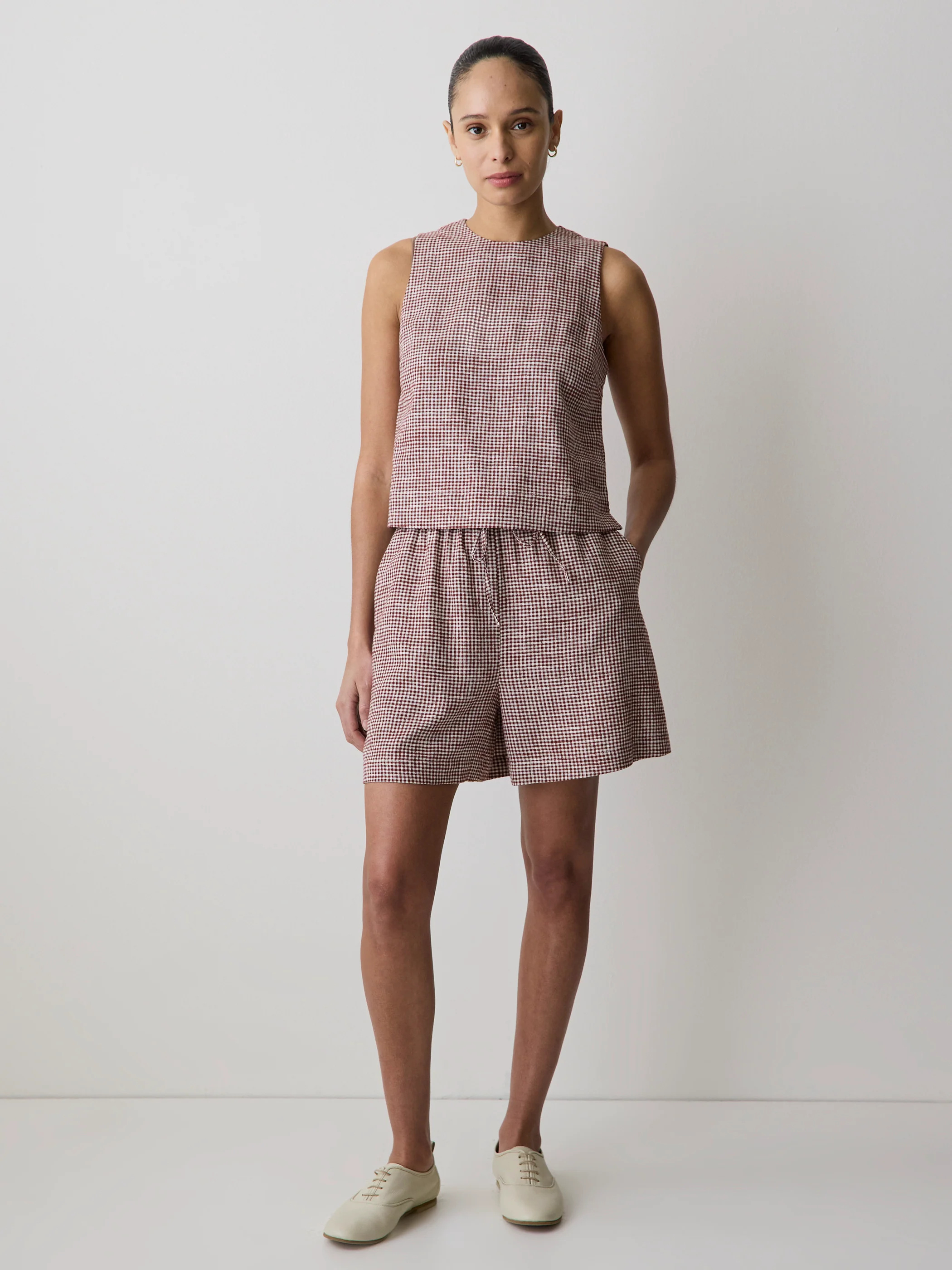 Sleeveless Crew-Neck Linen-Blend Blouse - Image 7