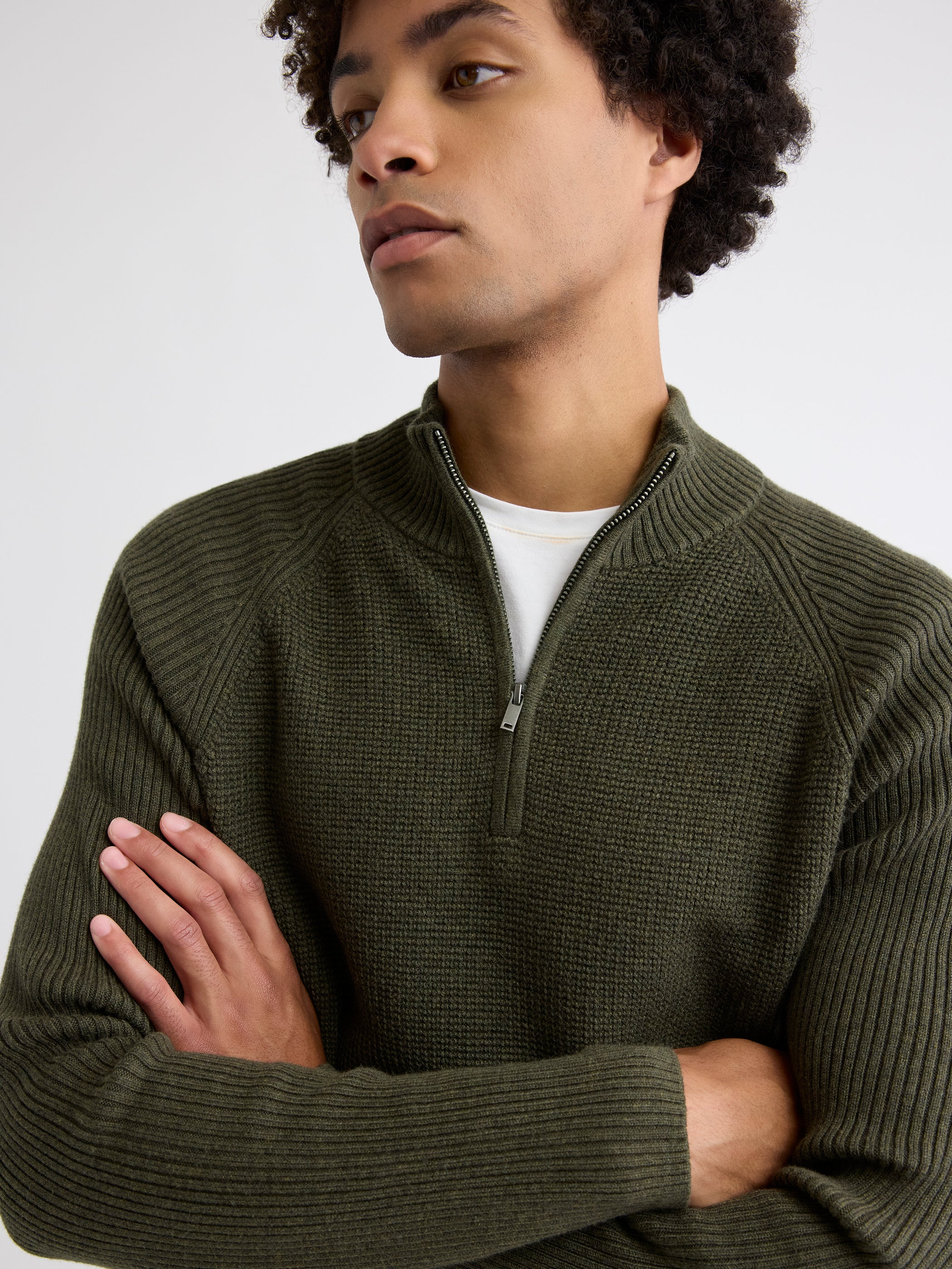 Long-Sleeve Quarter-Zip Mock-Neck Sweater - Image 18