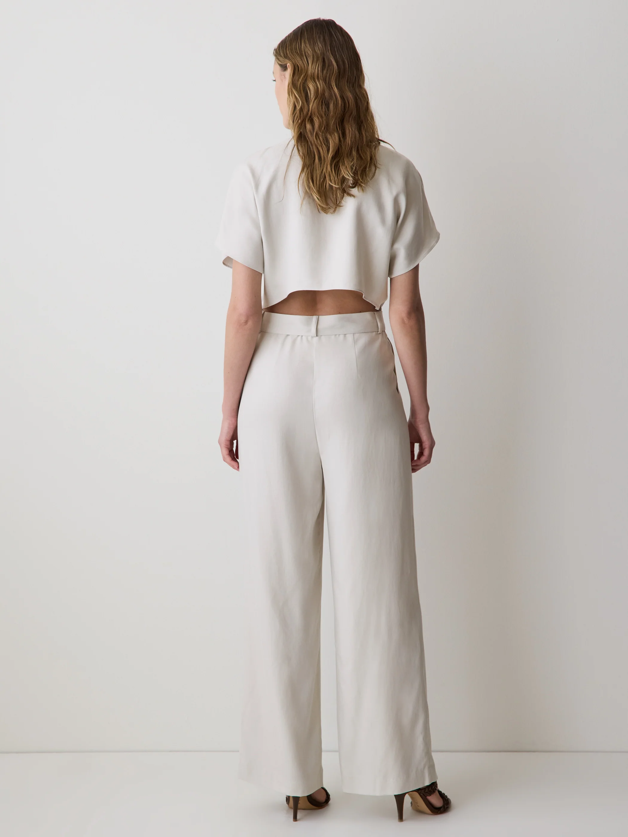 Short-Sleeve Wide-Leg Jumpsuit with Cut-Out Detail - Image 8
