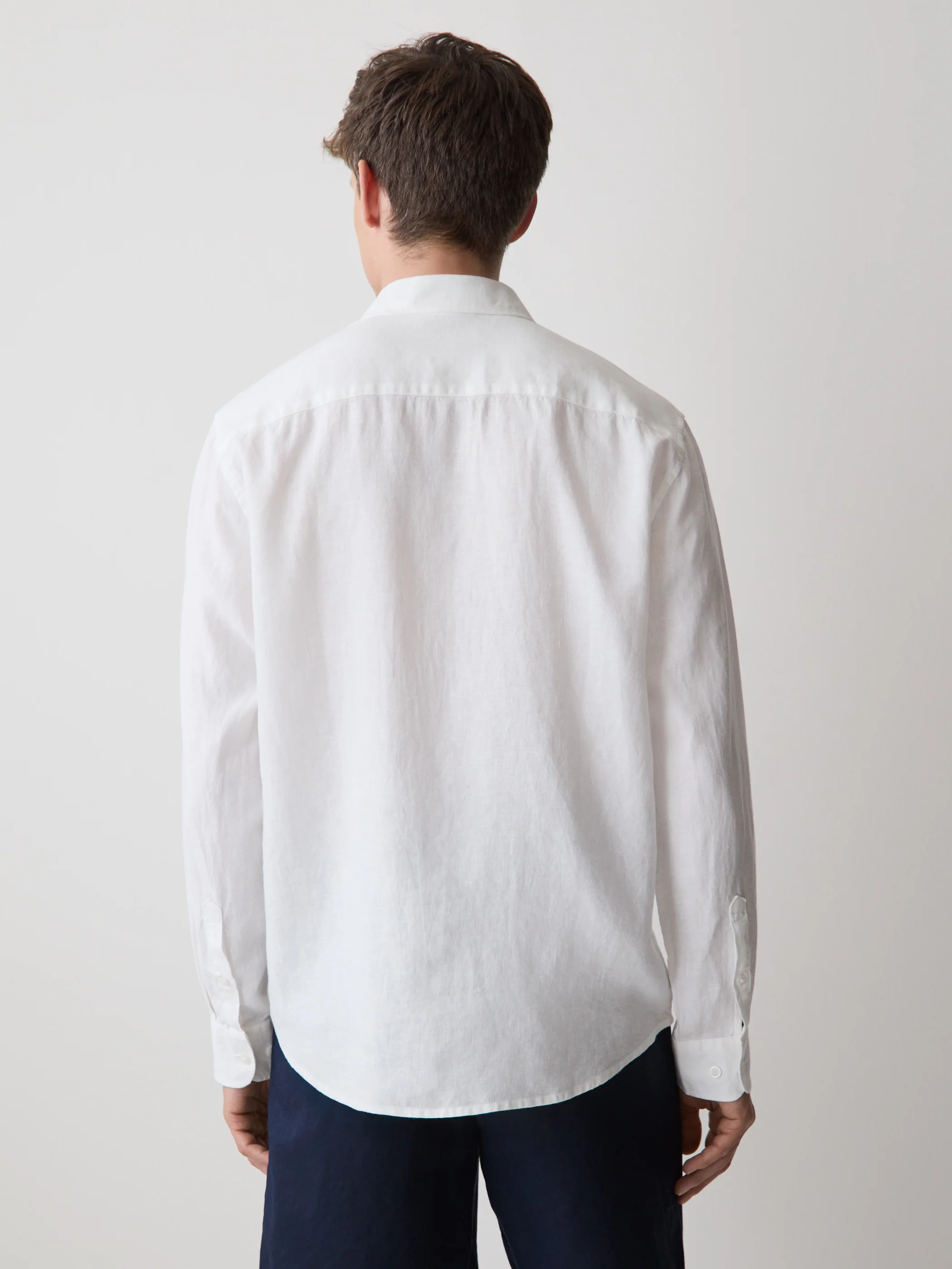 Long-Sleeve Woven Linen Shirt - Image 3
