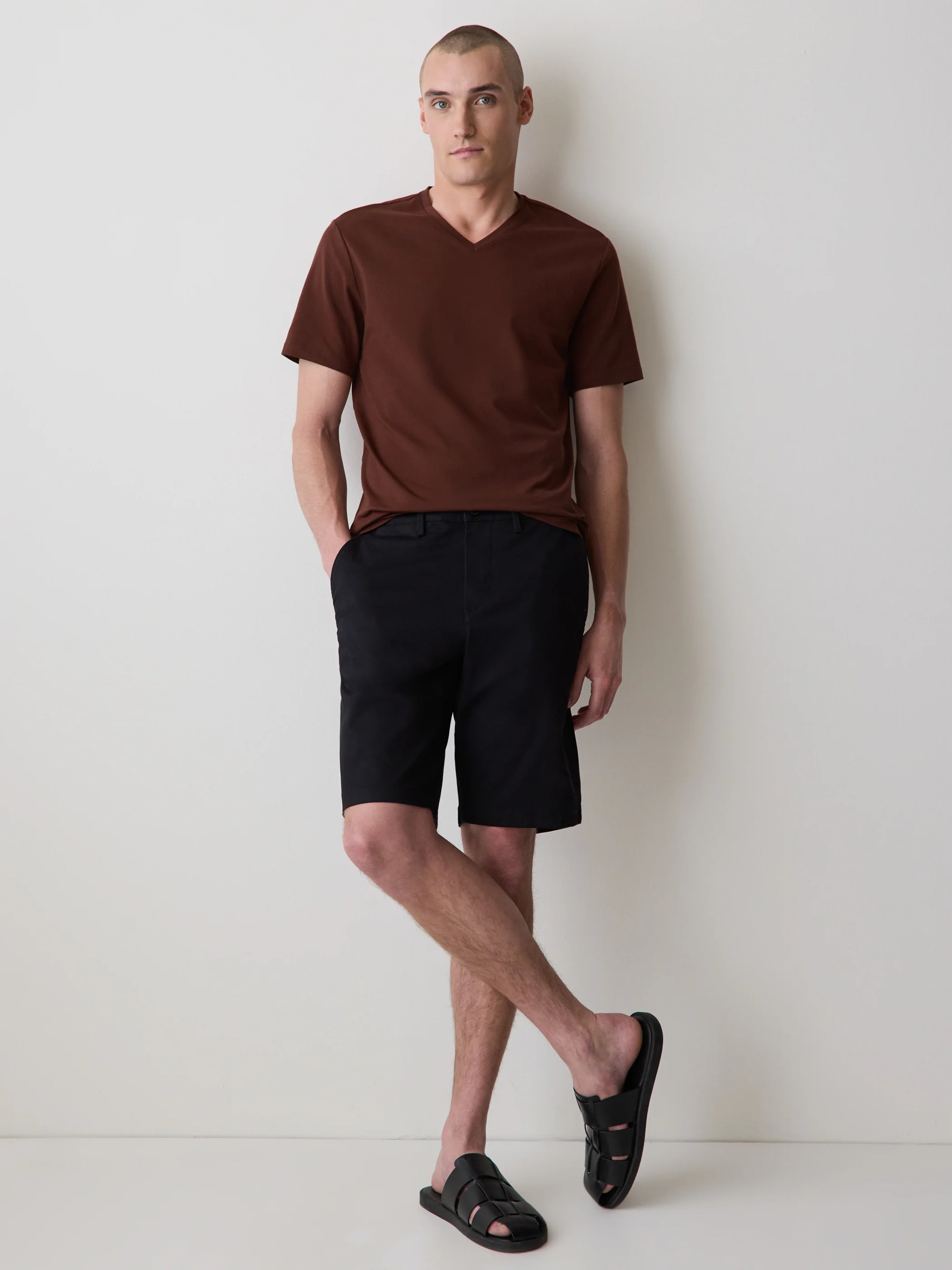 Supima (R) Cotton V-Neck T-Shirt - Image 11