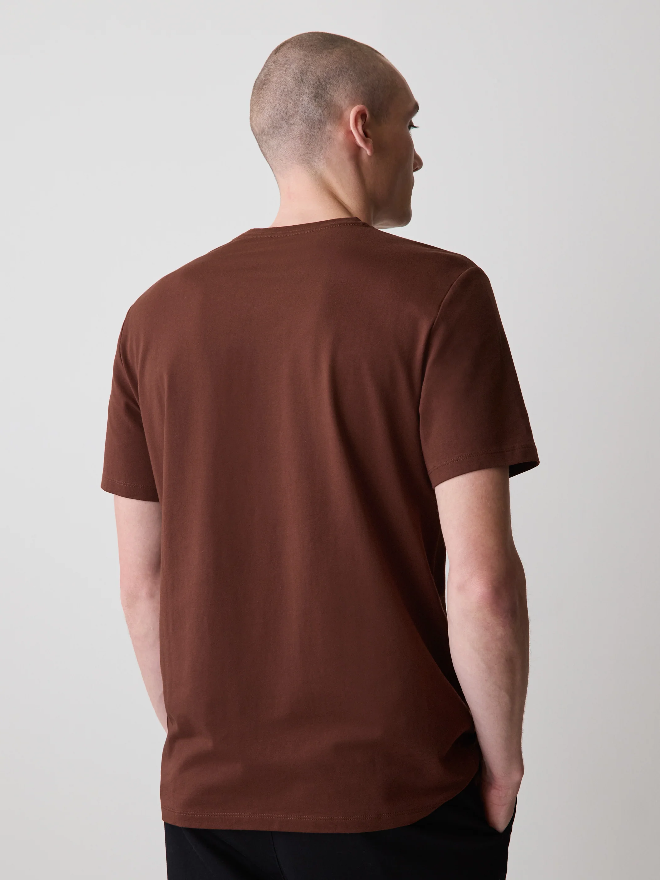 Supima (R) Cotton V-Neck T-Shirt - Image 12