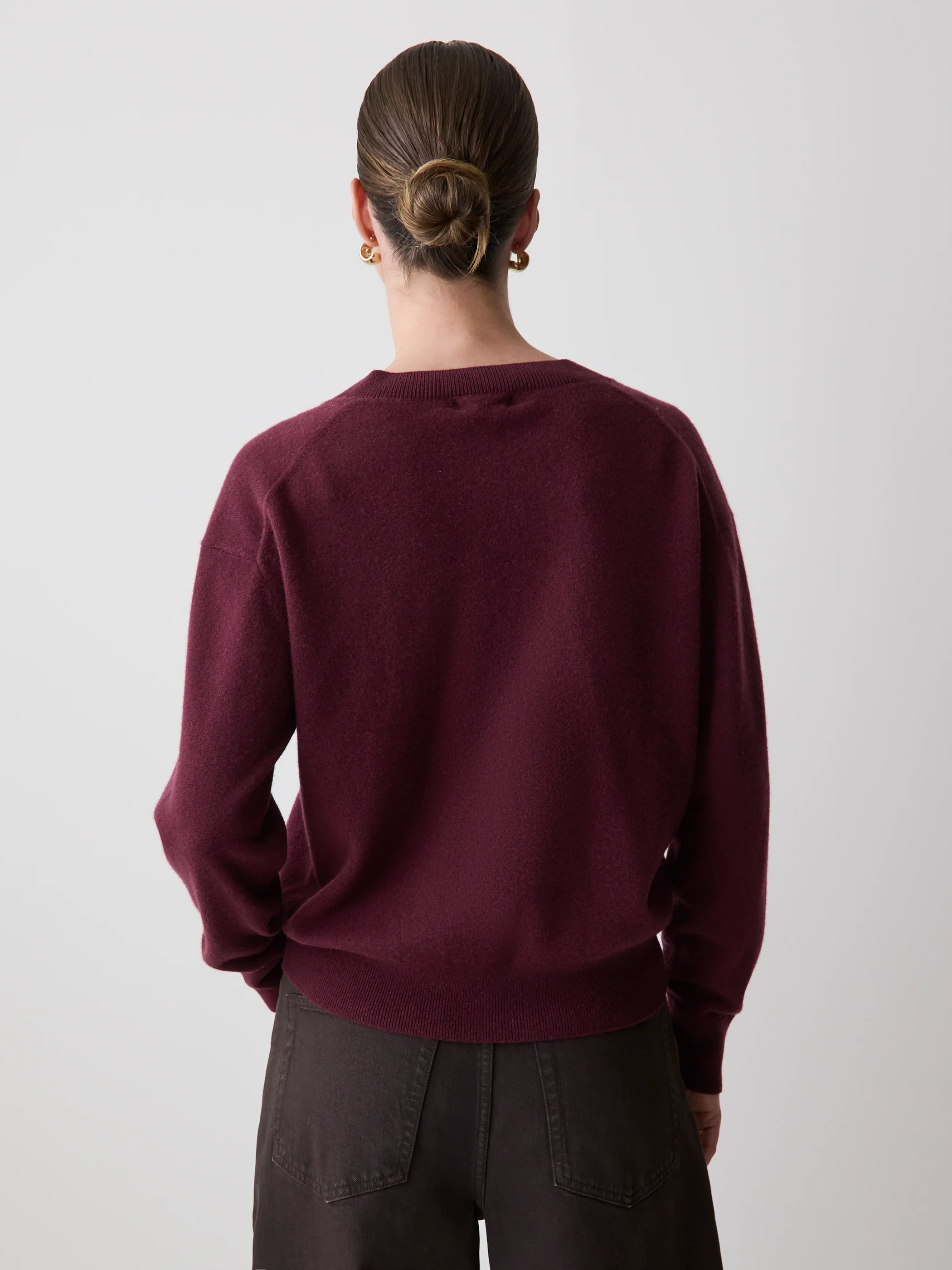 Merino Wool V-Neck Drop Shoulder Sweater - Image 19