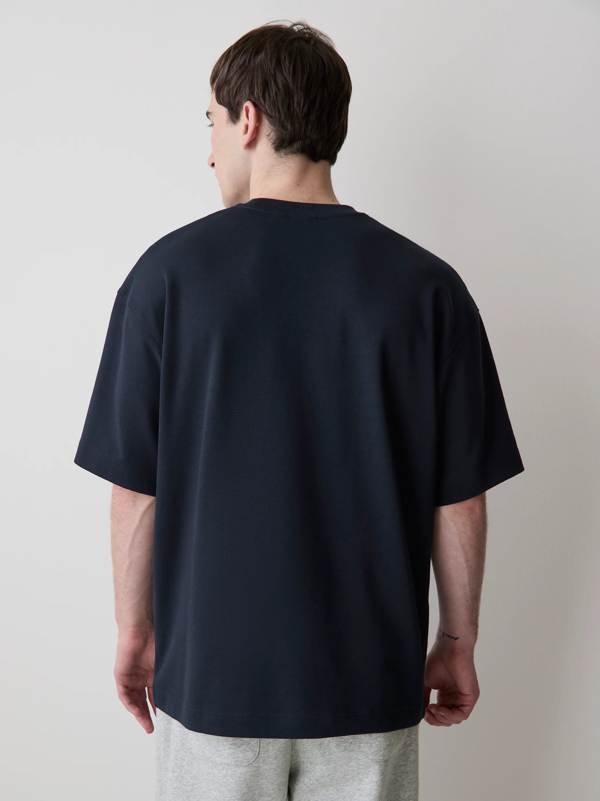 Oversized Short-Sleeve Crew-Neck Tee - Image 13