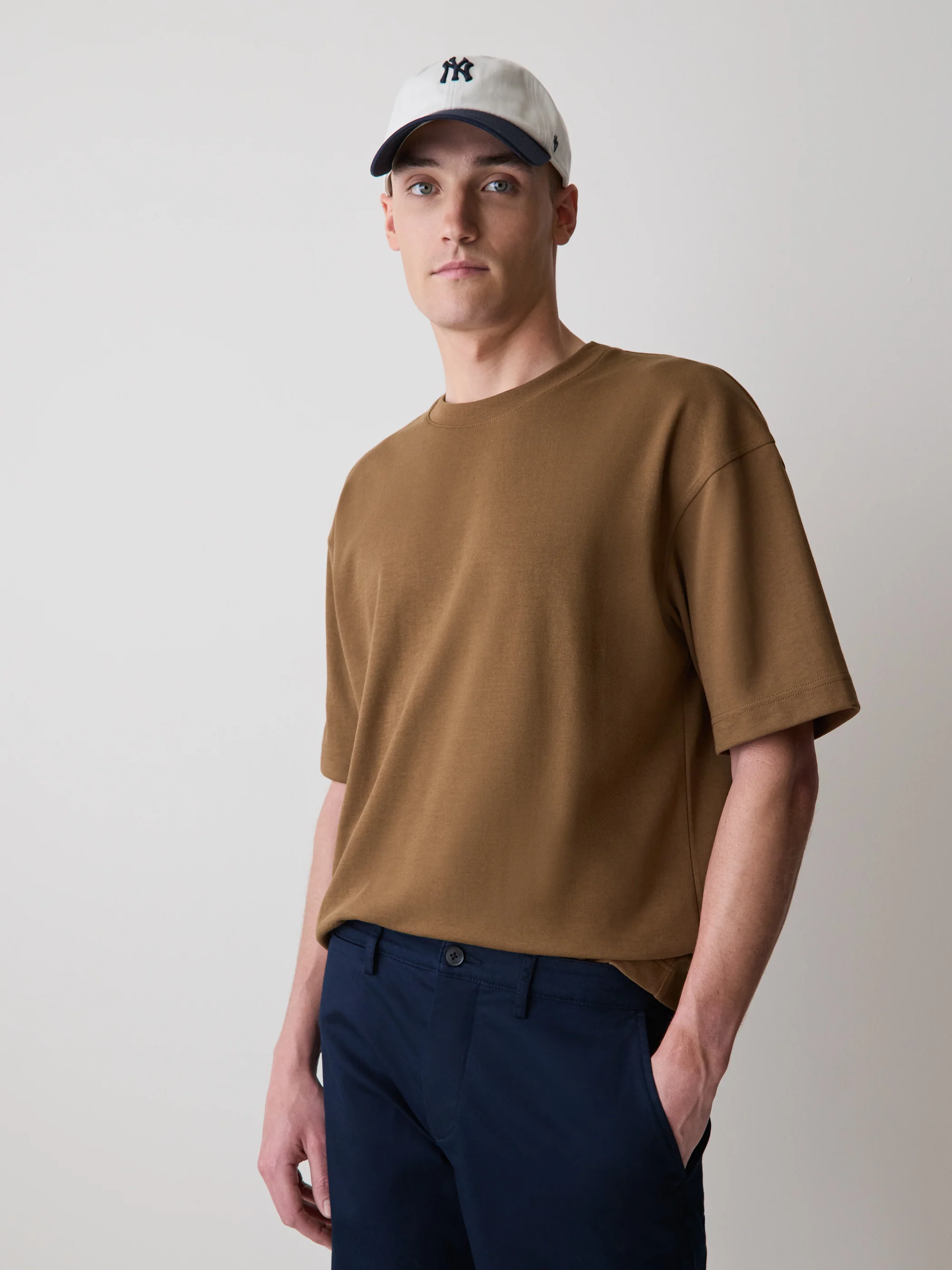 Oversized Short-Sleeve Crew-Neck Tee - Image 34
