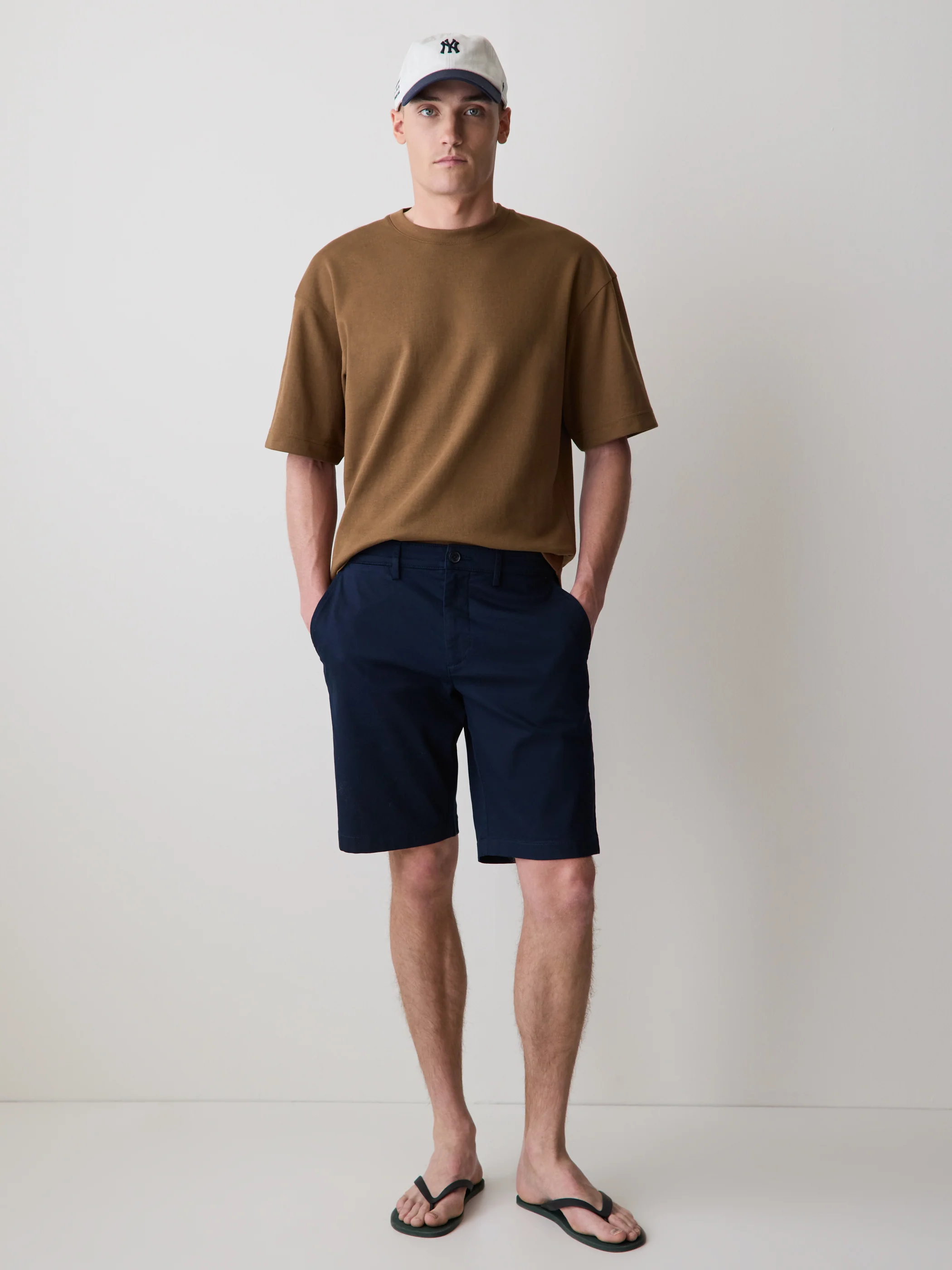 Oversized Short-Sleeve Crew-Neck Tee - Image 35