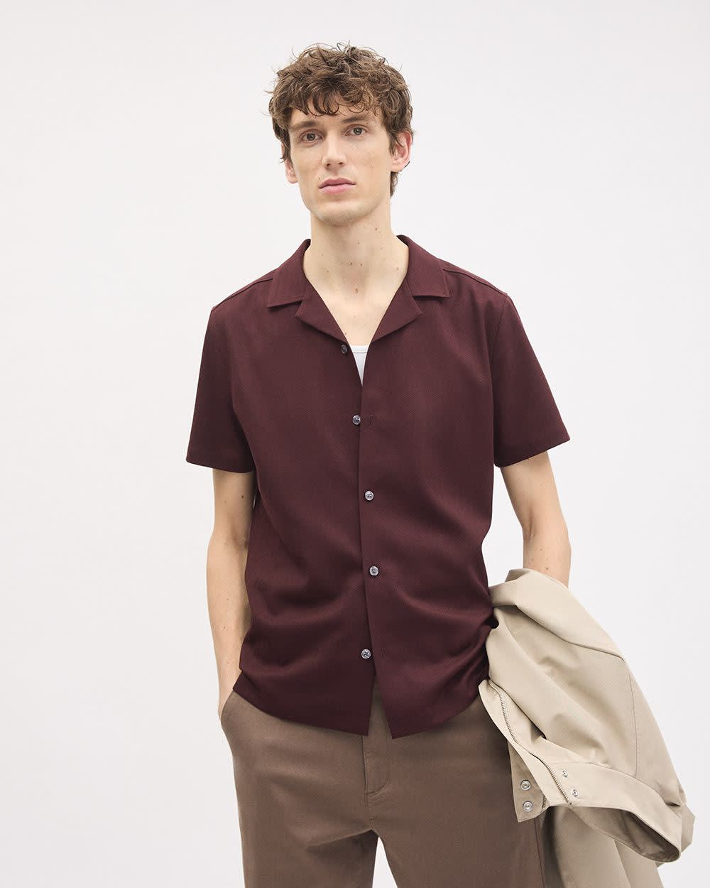 Short-Sleeve Herringbone Shirt with Camp Collar - Image 11