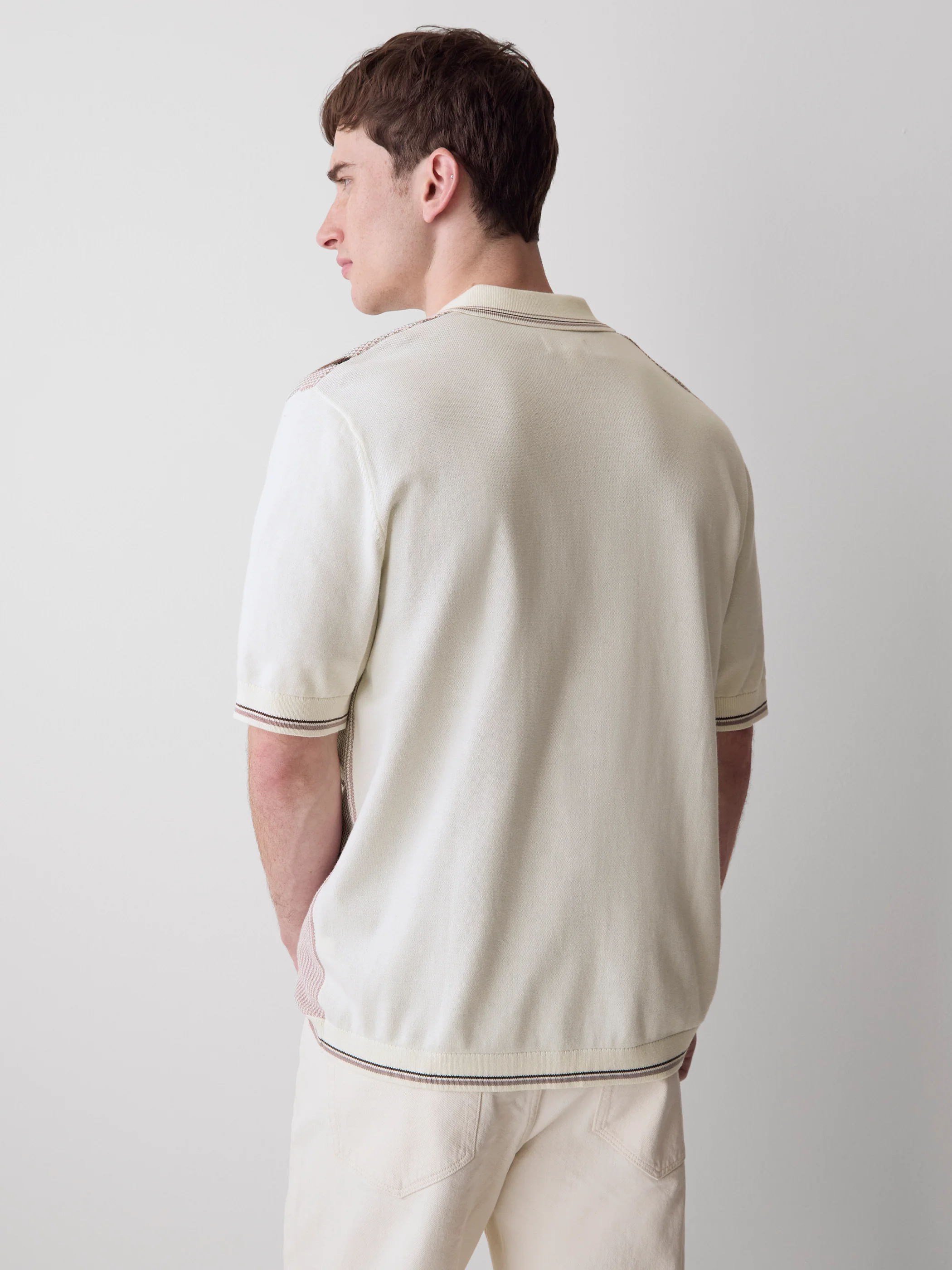 Short-Sleeve Shirt Sweater with Vertical Stripes - Image 3