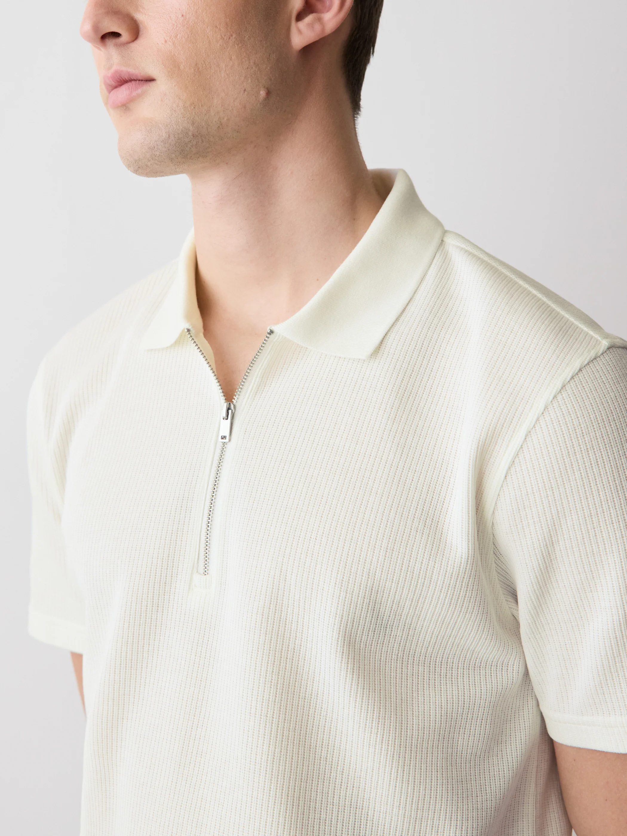 Short-Sleeve Ribbed Quarter-Zip Polo - Image 4