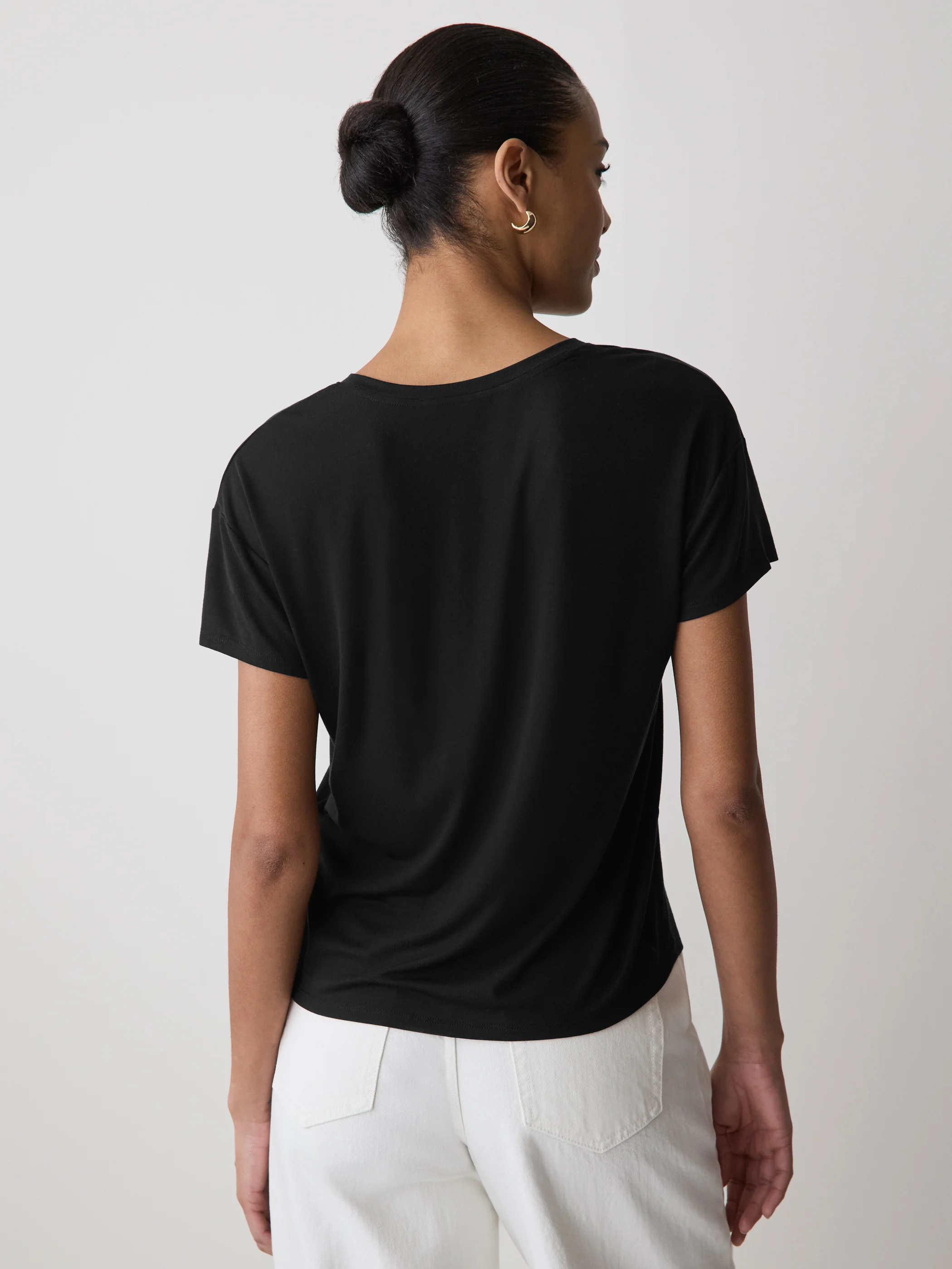 V-Neck Silk-Blend Tee - Image 3