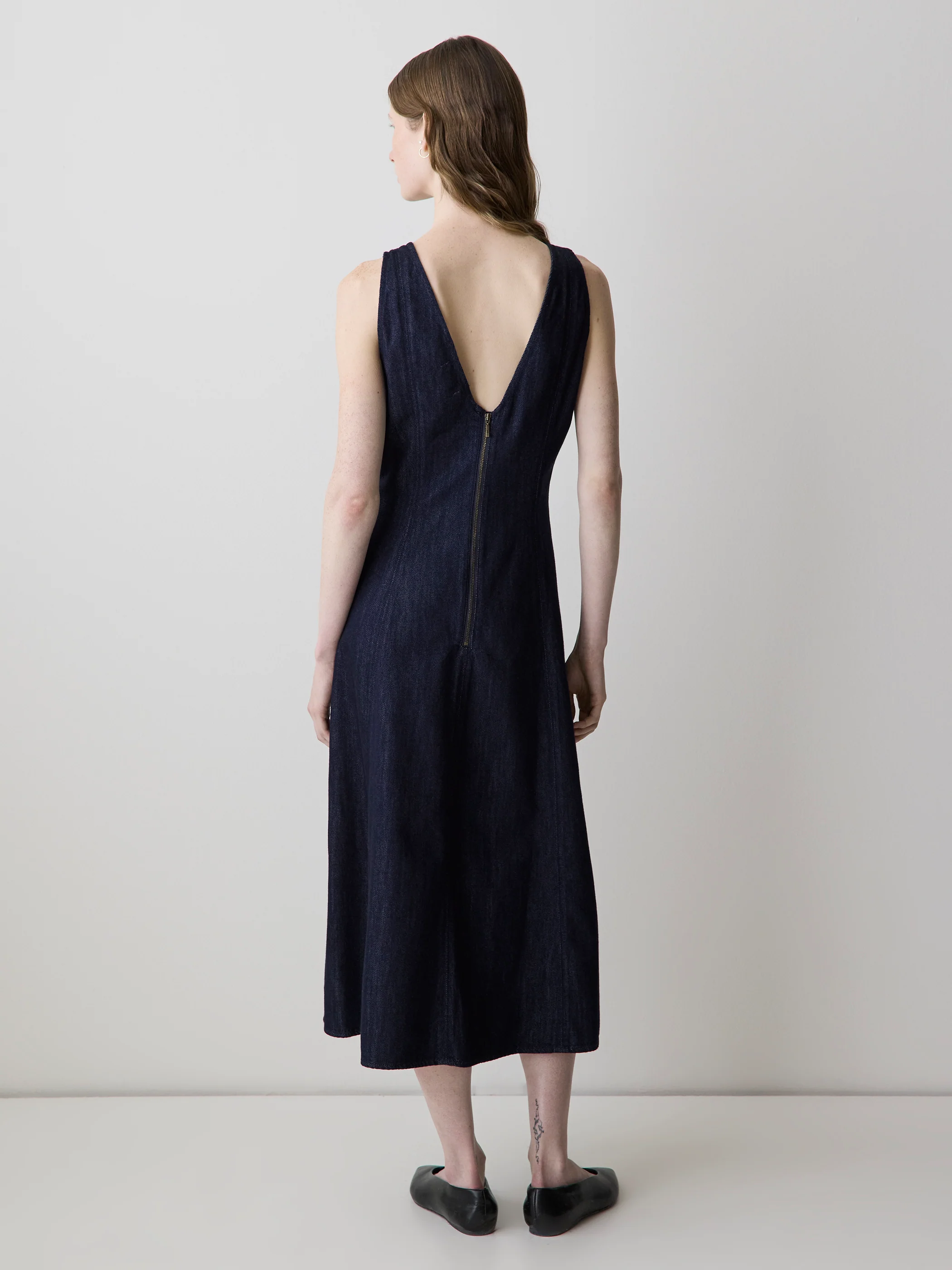 Sleeveless Denim Midi Dress - Image 3