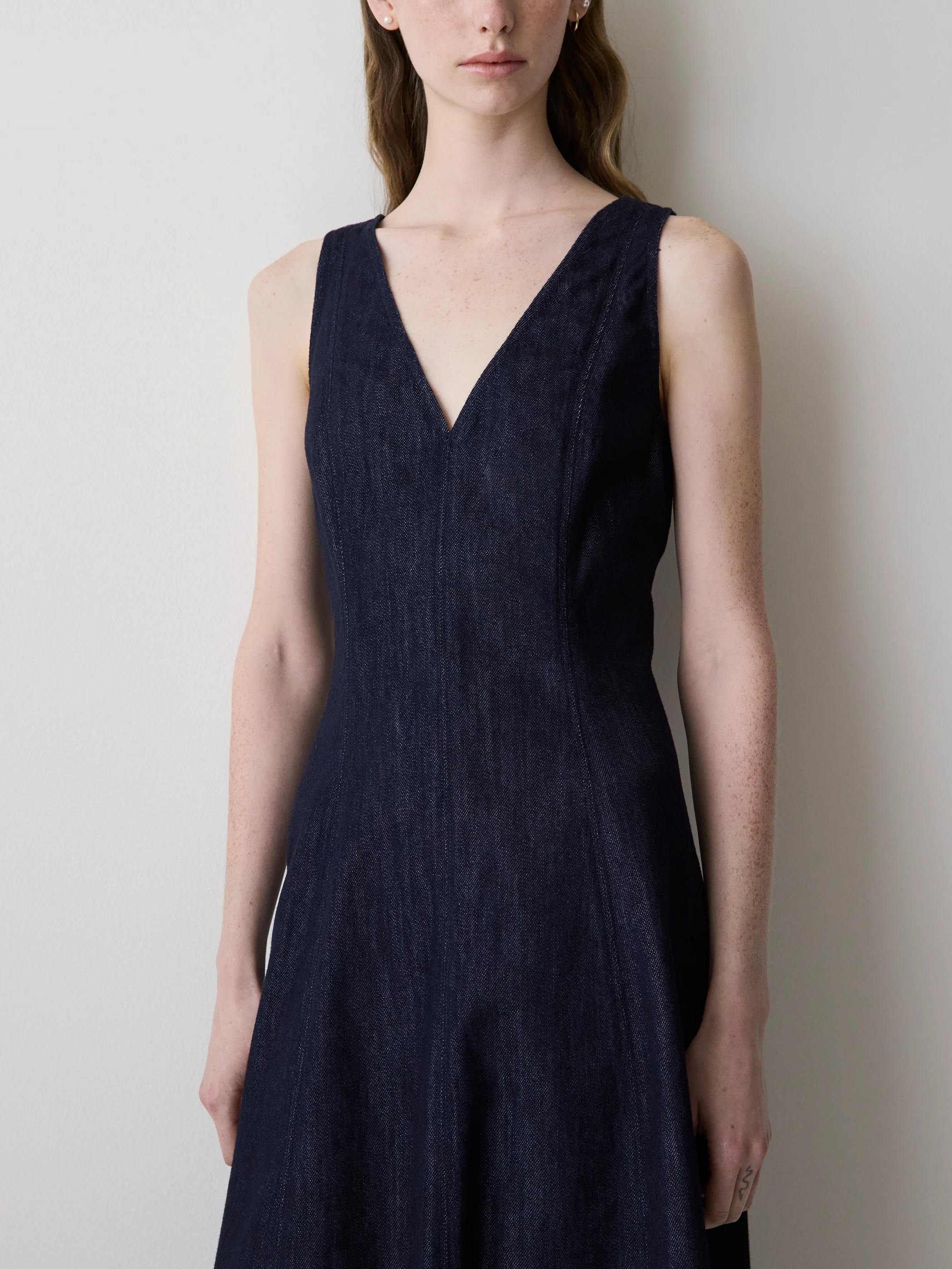 Sleeveless Denim Midi Dress - Image 4