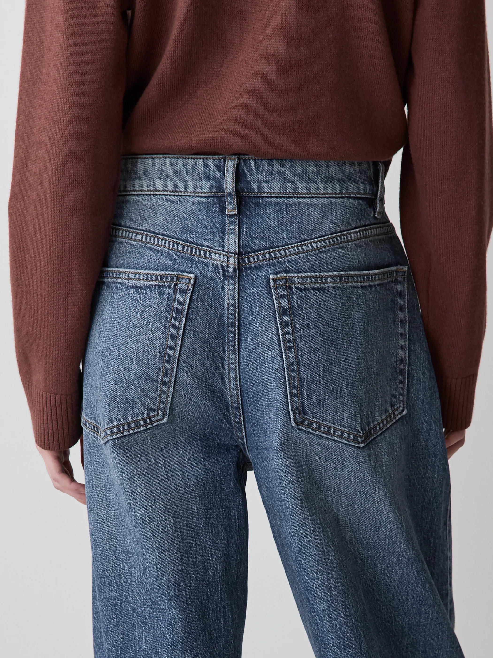 Slouchy Mid-Rise Jeans - Image 8