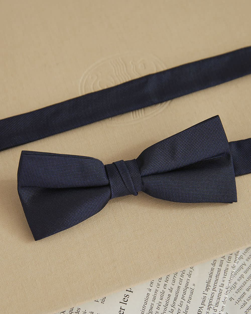 Solid Iridescent Bow Tie - Image 3