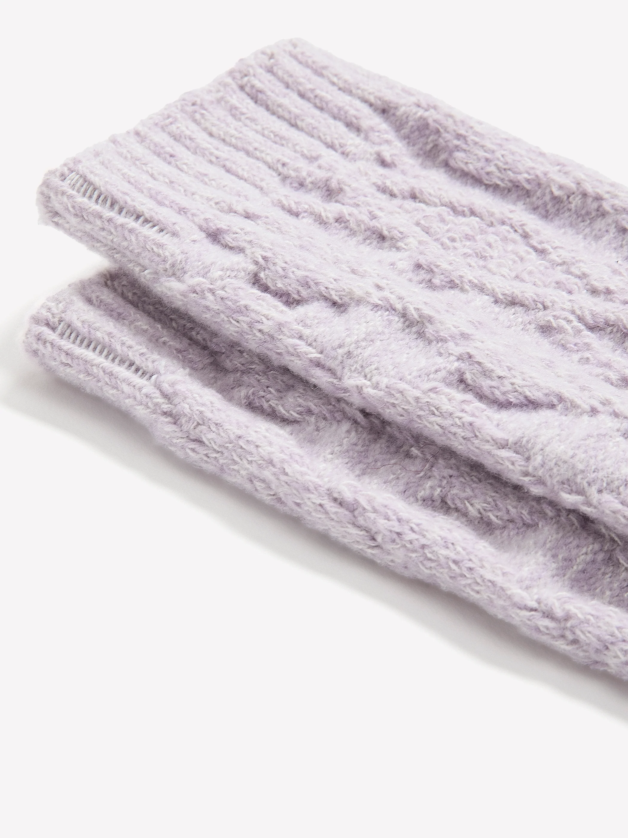 Super-Soft Crew Socks with Cable Stitches - Image 5