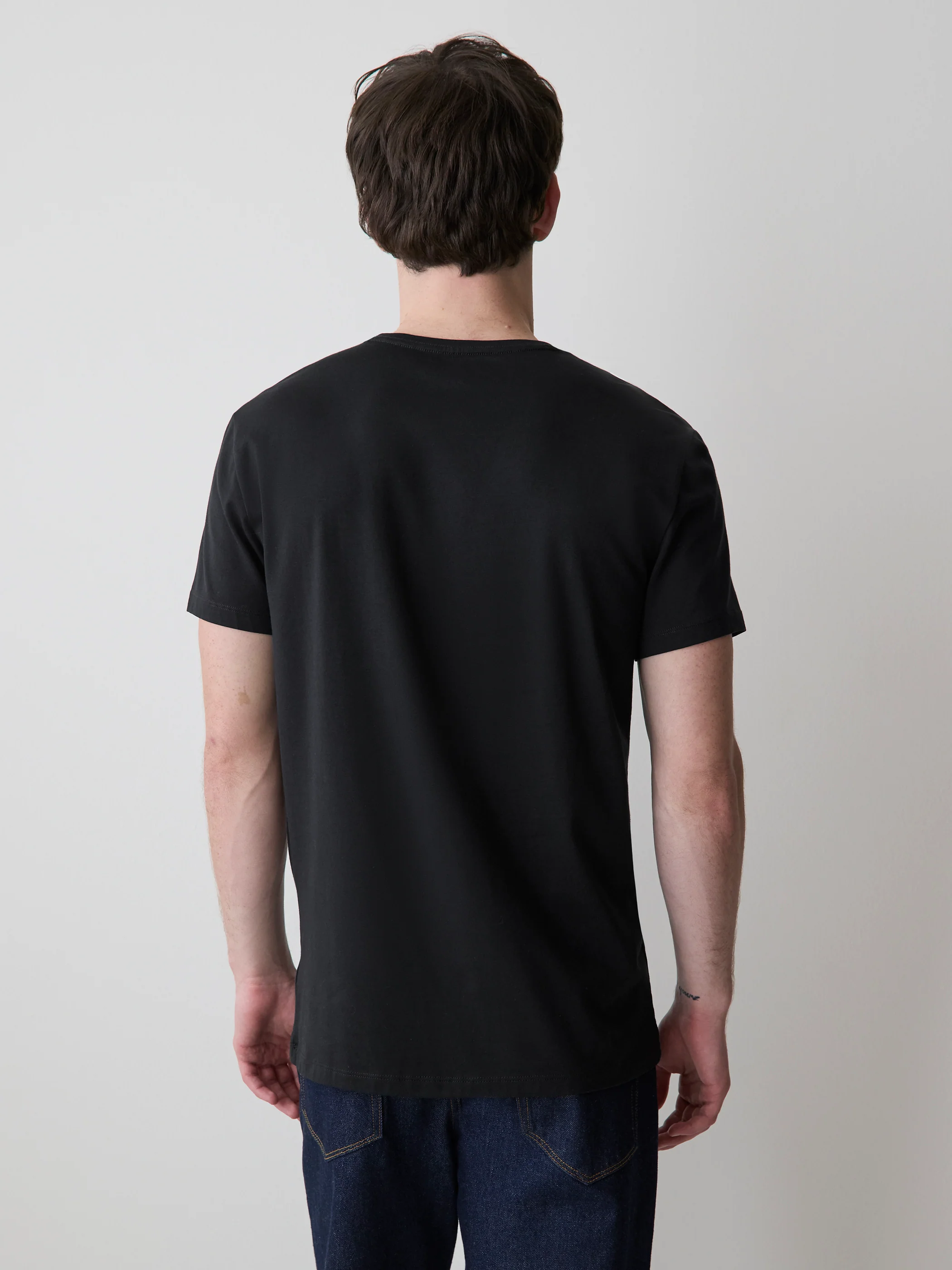 Supima Cotton (R) V-Neck T-shirt - Image 7