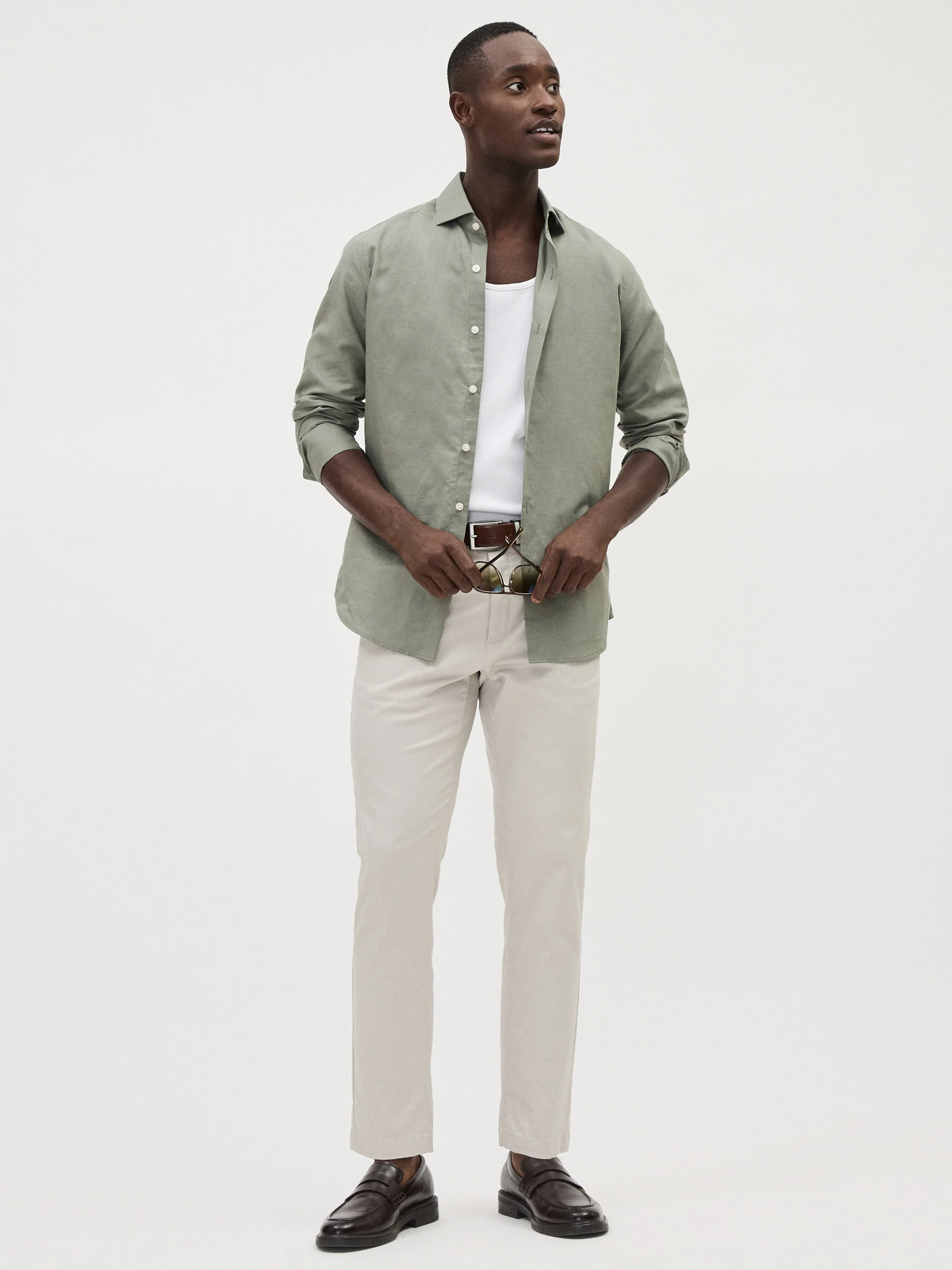 Tailored-Fit Linen Dress Shirt - Image 12