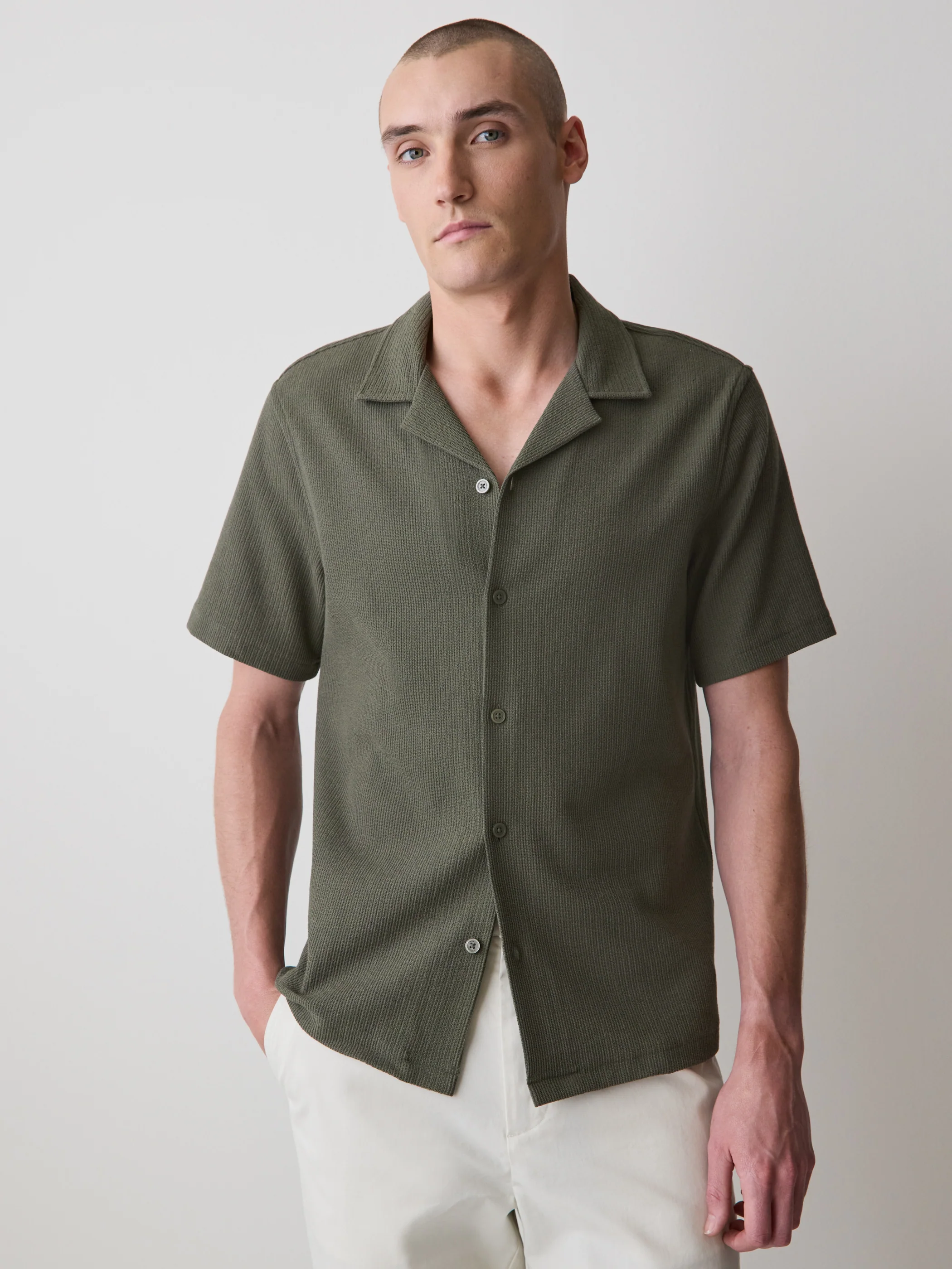 Short-Sleeve Textured Shirt with Camp Collar - Image 13