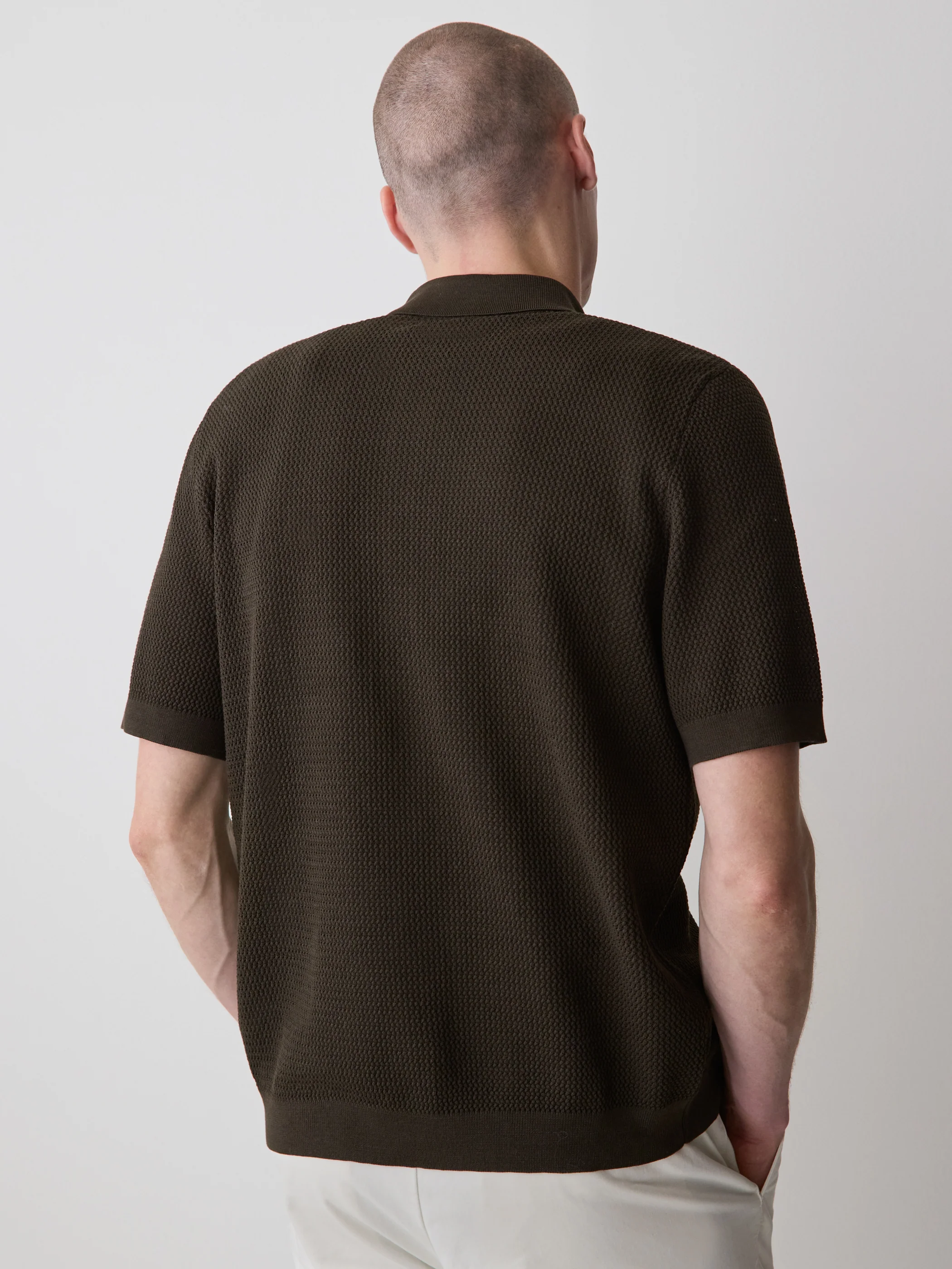 Short-Sleeve Textured Shirt Sweater - Image 12