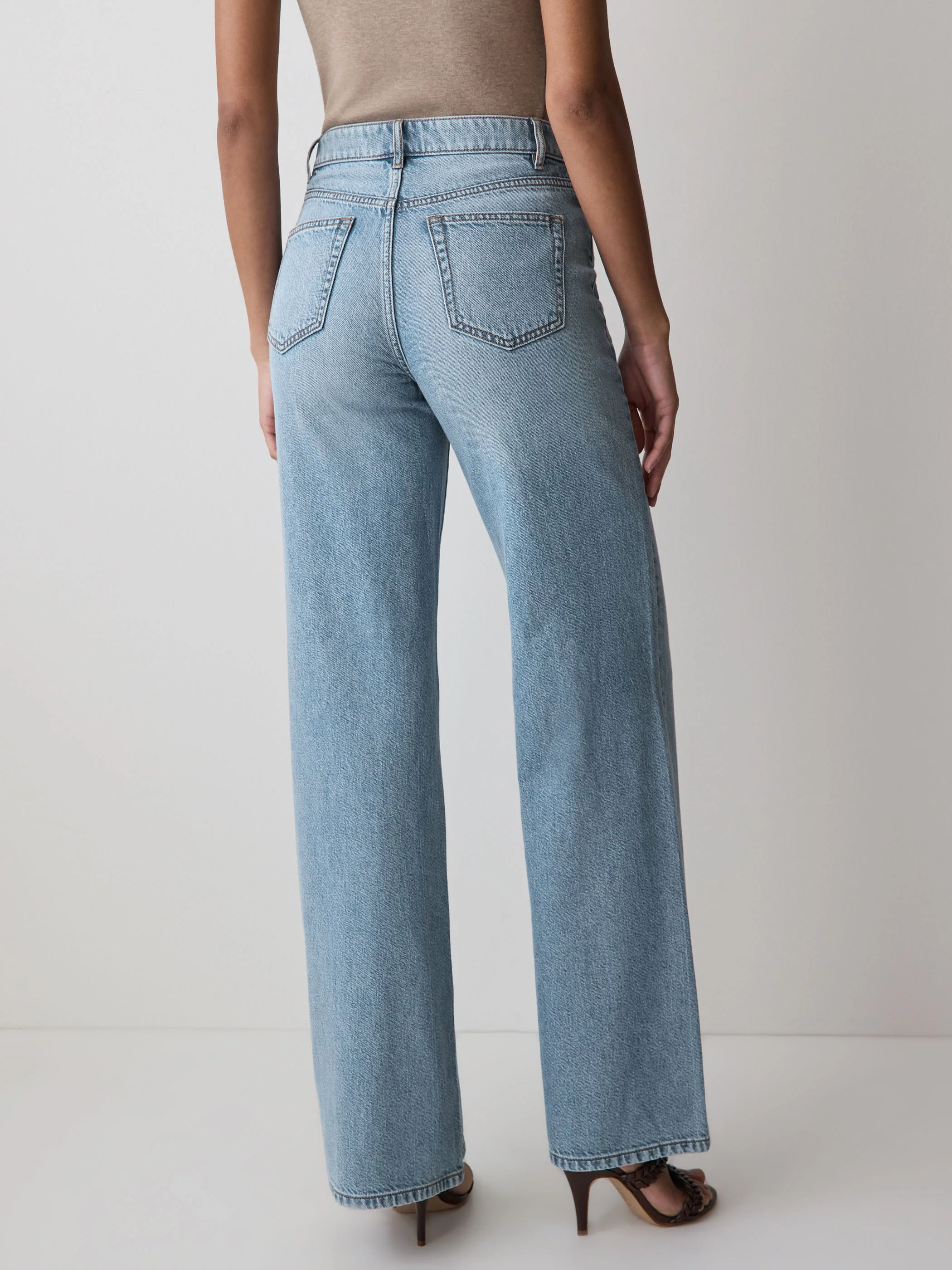 High-Rise Wide-Leg Jeans - Image 3