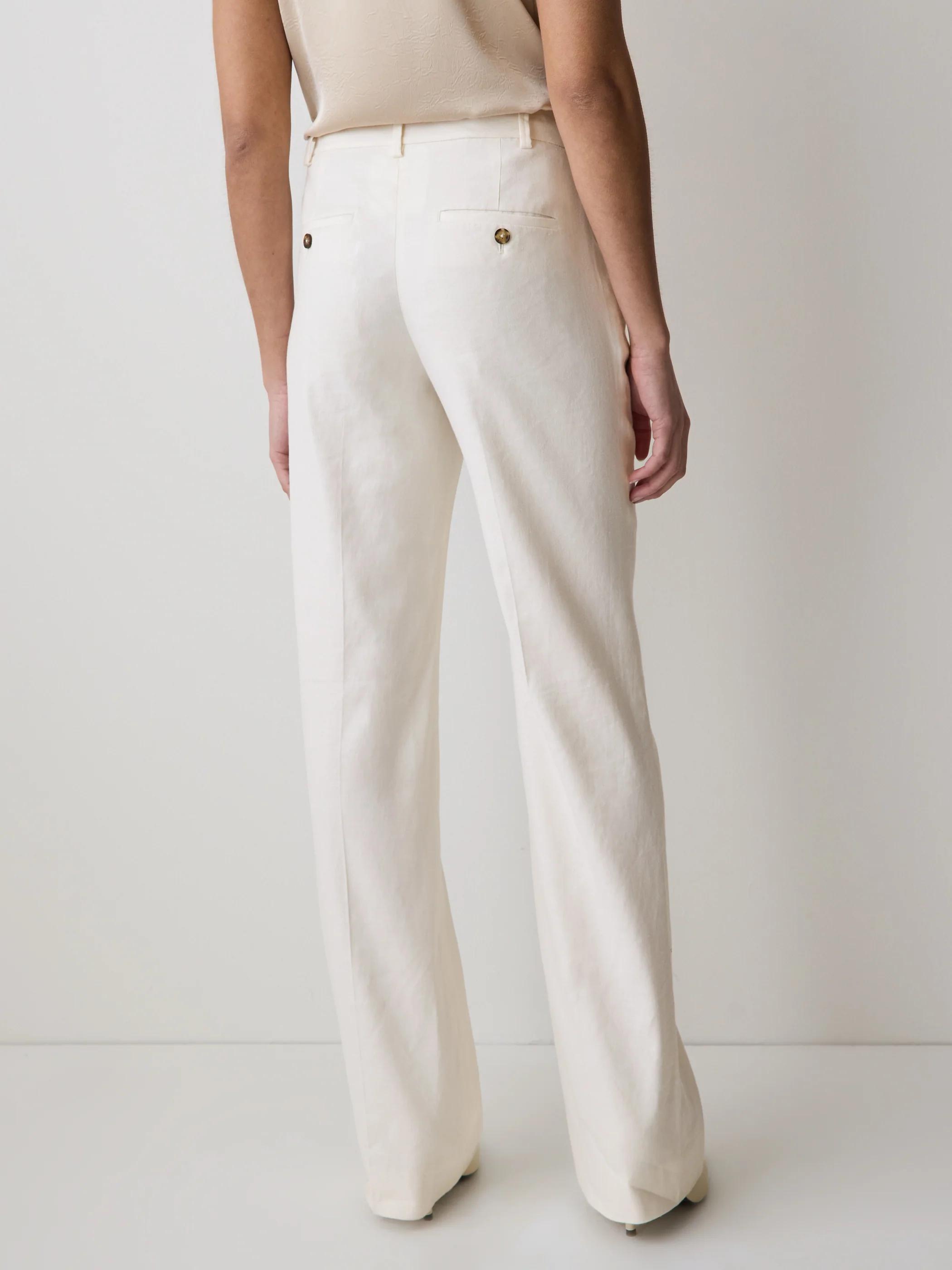 Mid-Rise Wide-Leg Pant - Image 3