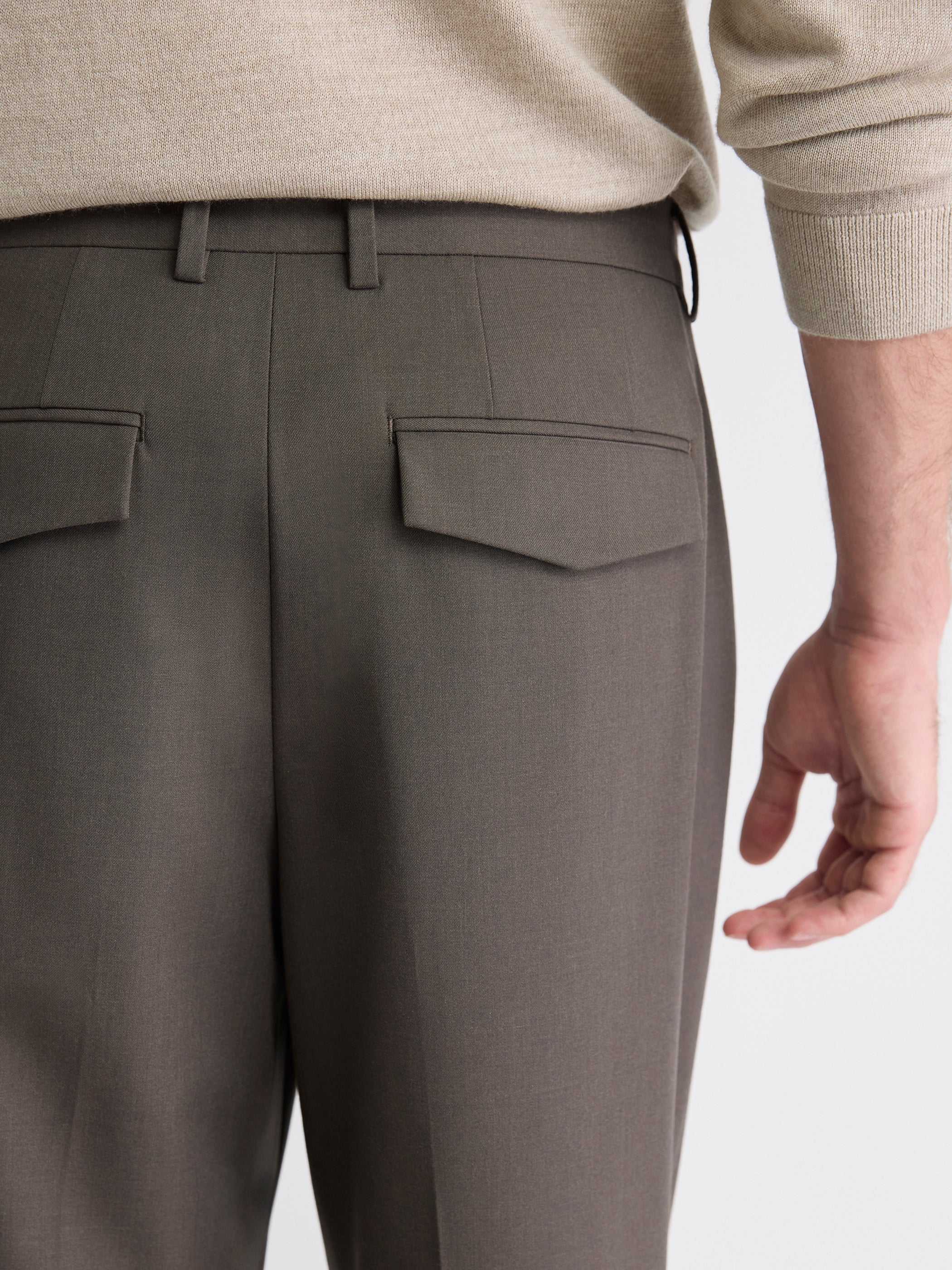Wool-Blend Tapered-Leg Pleated Dress Pant - Image 10