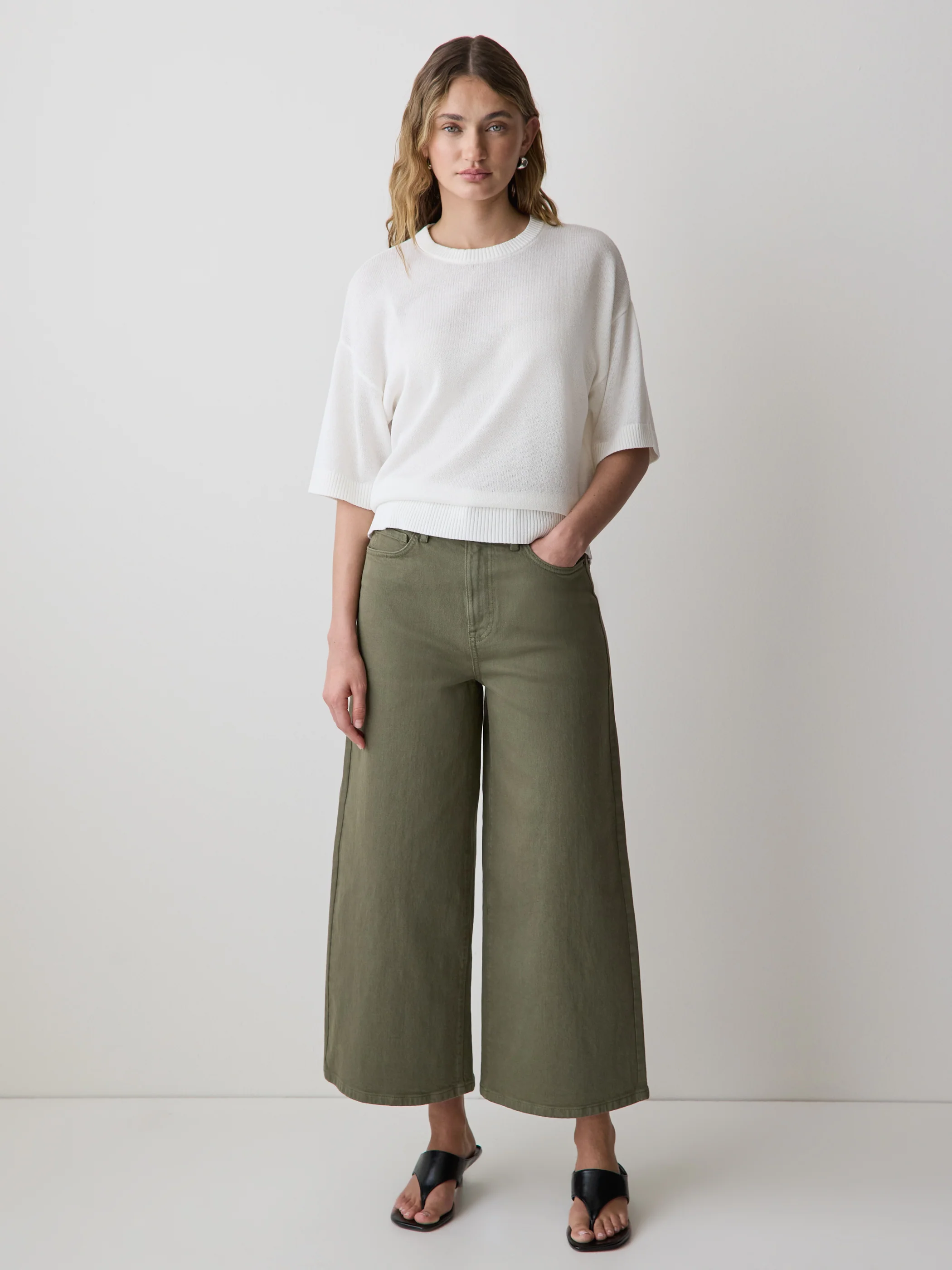 High-Rise Wide-Leg Cropped Jeans - Image 8