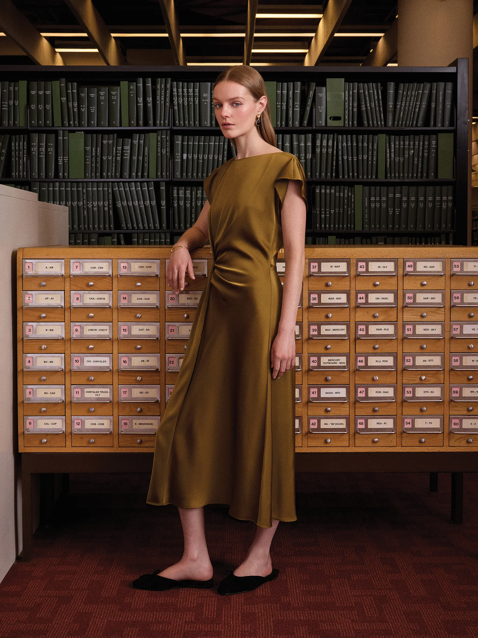Short-Sleeve Cocktail Midi Dress with Draped Detail - Image 14