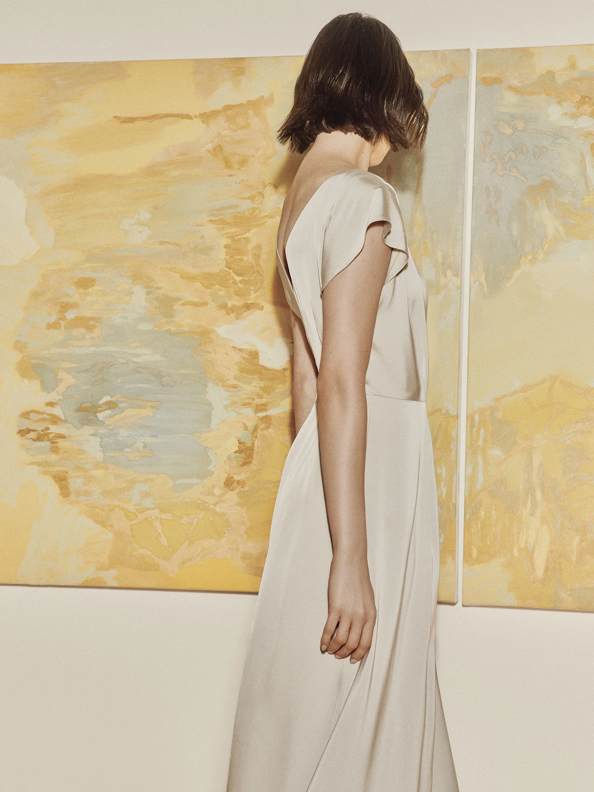 Short-Sleeve Cocktail Midi Dress with Draped Detail - Image 9